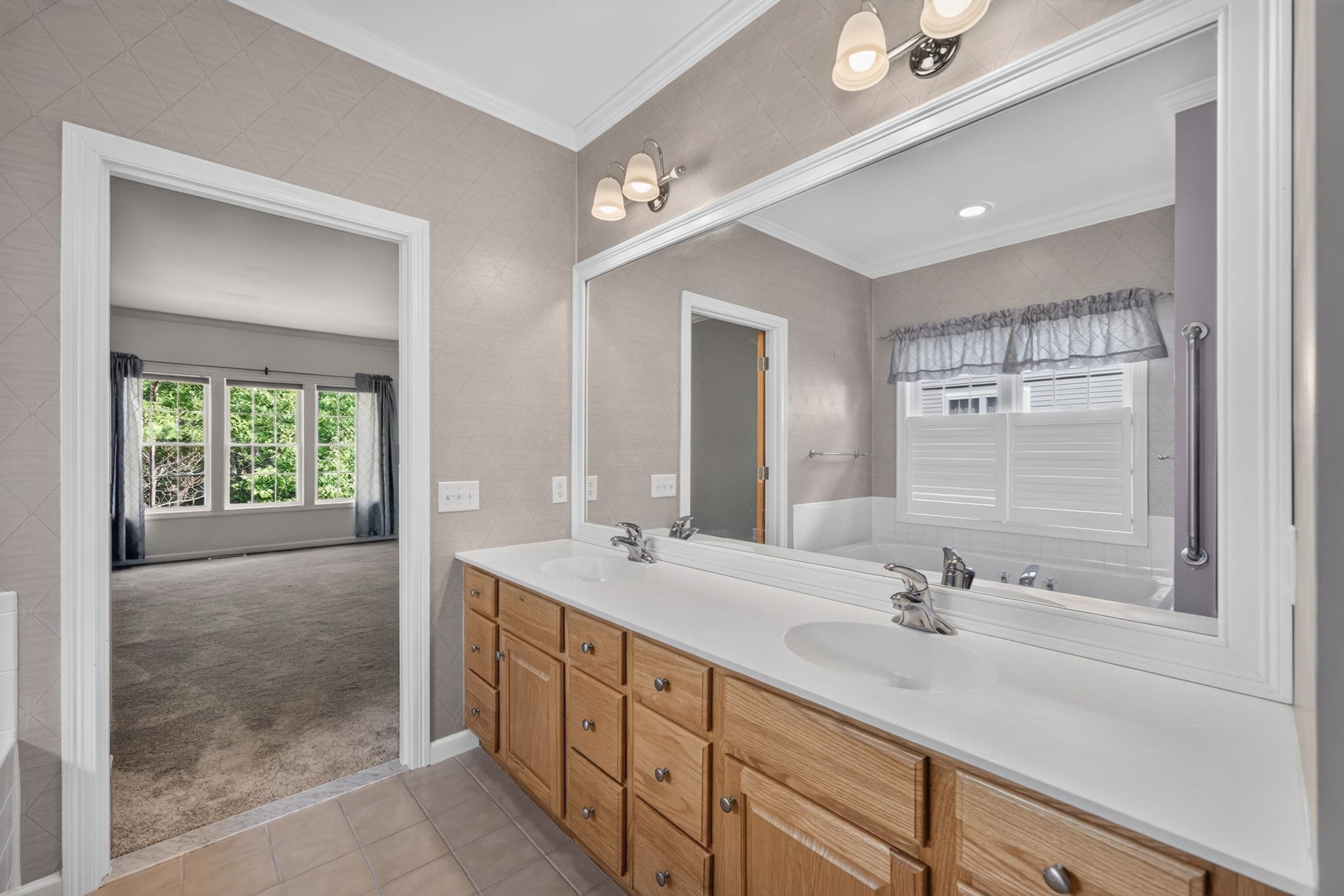 10 Great Pointe Property Photo 37