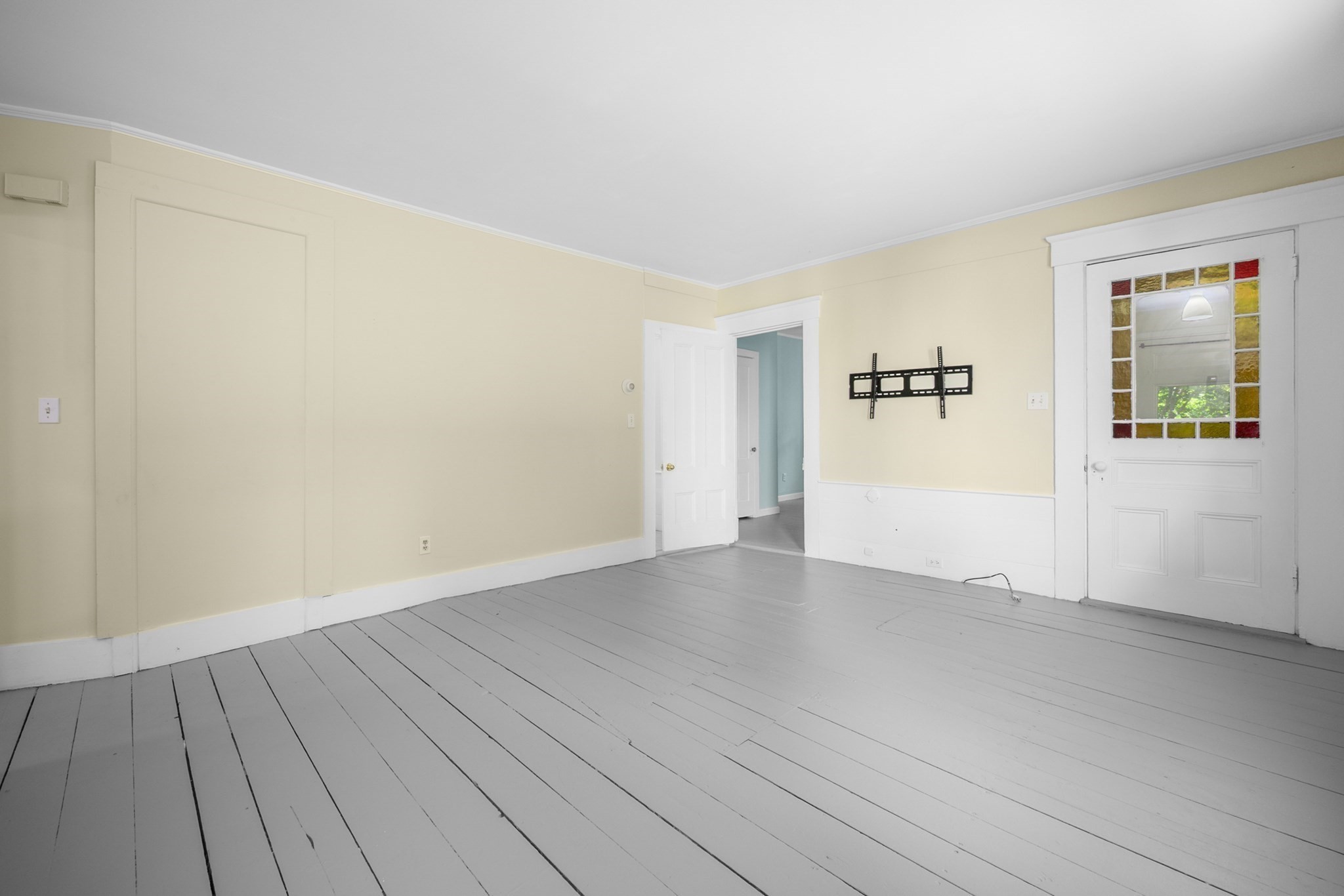 340 Main St # 1 Property Photo 12