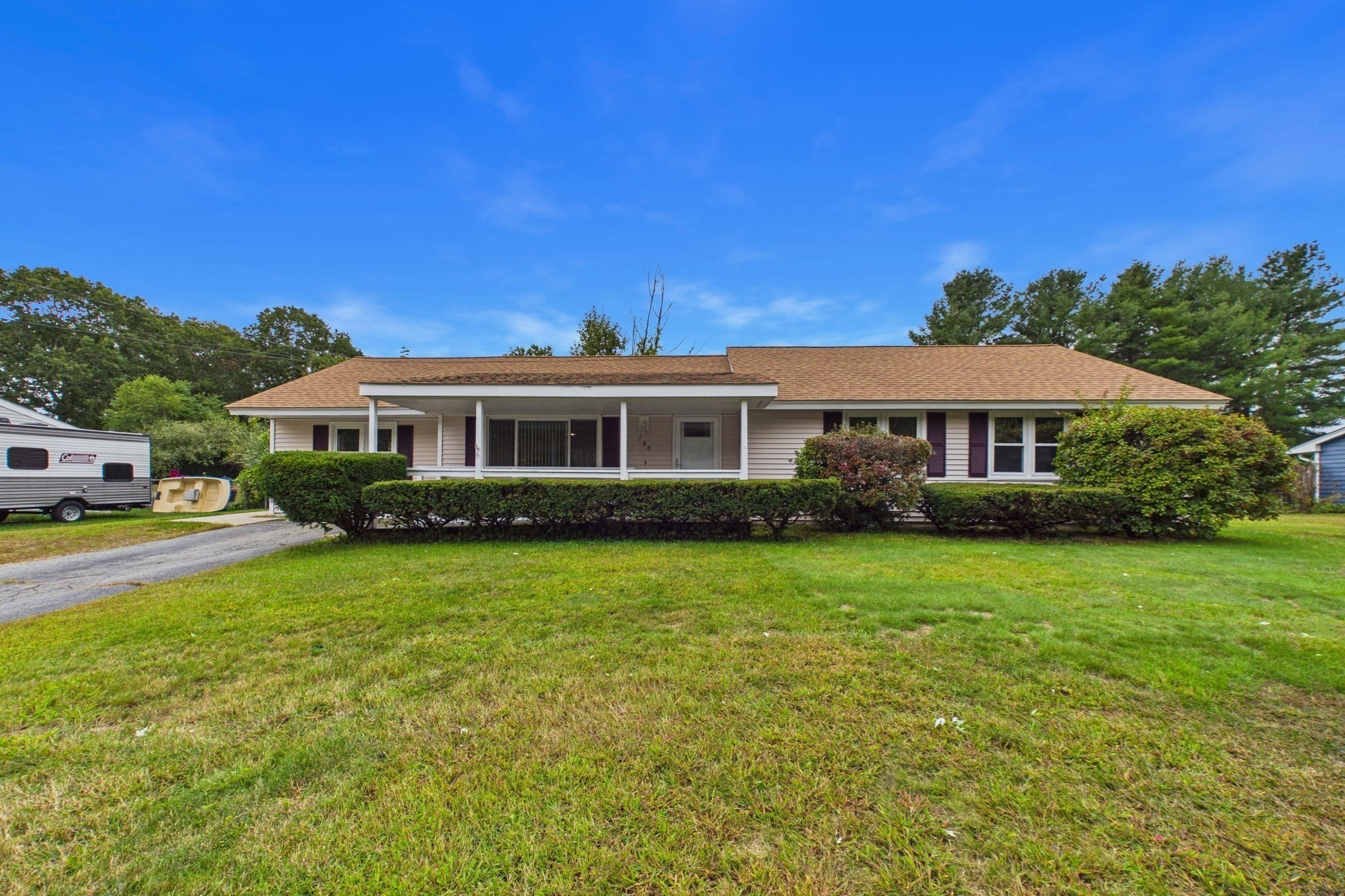 186 Powderhorn Dr Property Photo 1