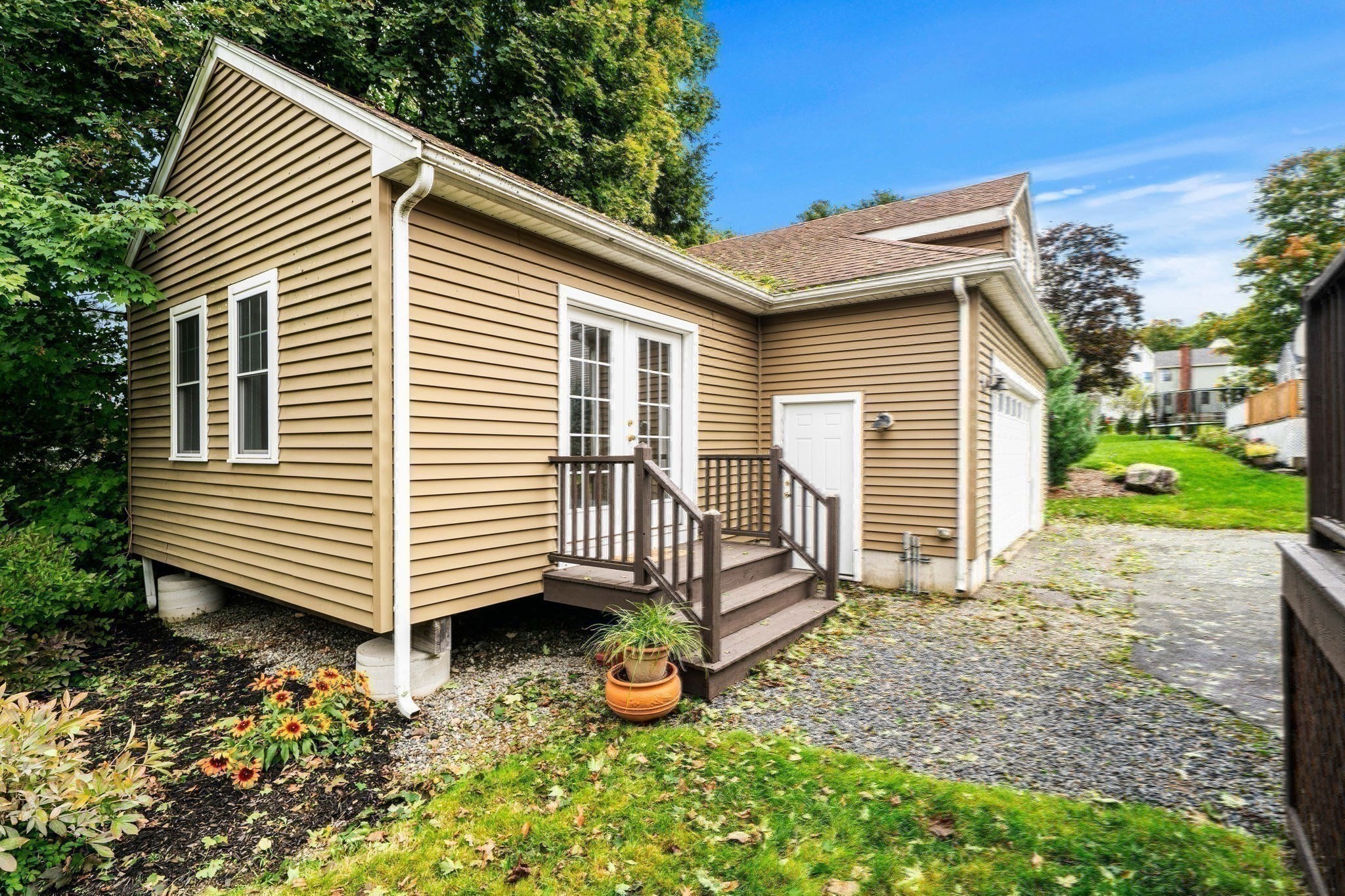 60 Sassamon Ave Property Photo 35