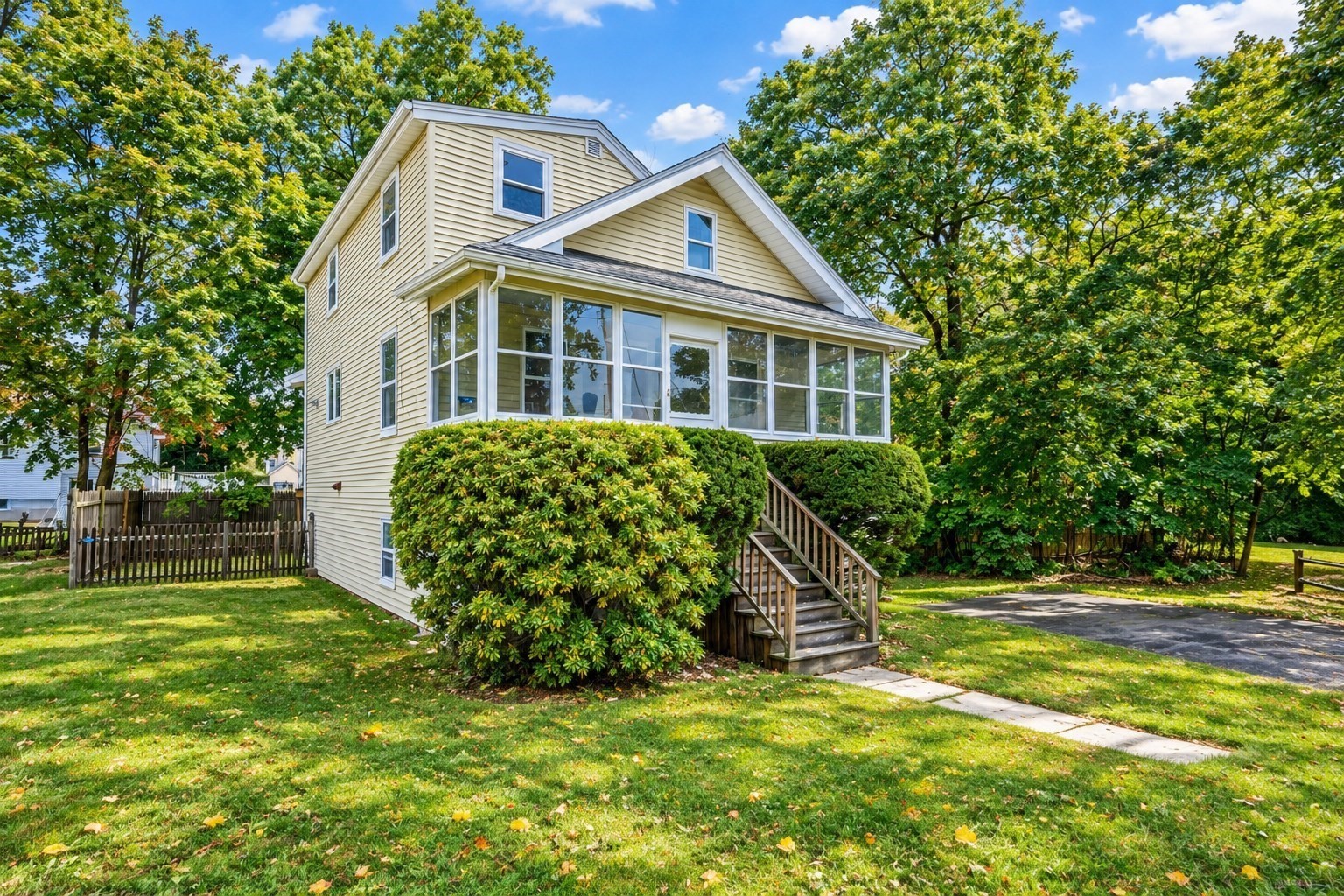 4 Circuit Rd. Property Photo 1