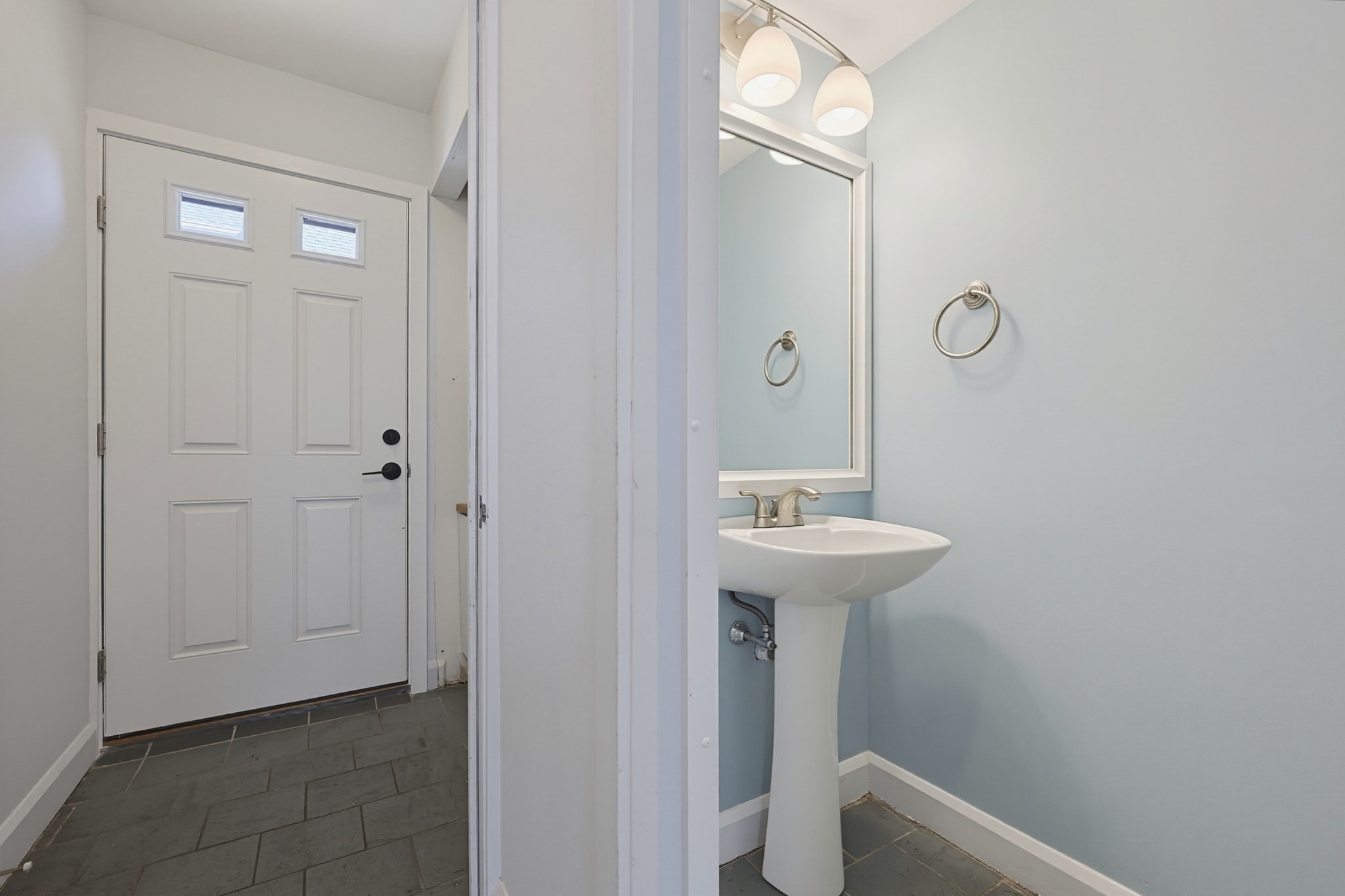 113 Governor Winthrop Rd # 113 Property Photo 13