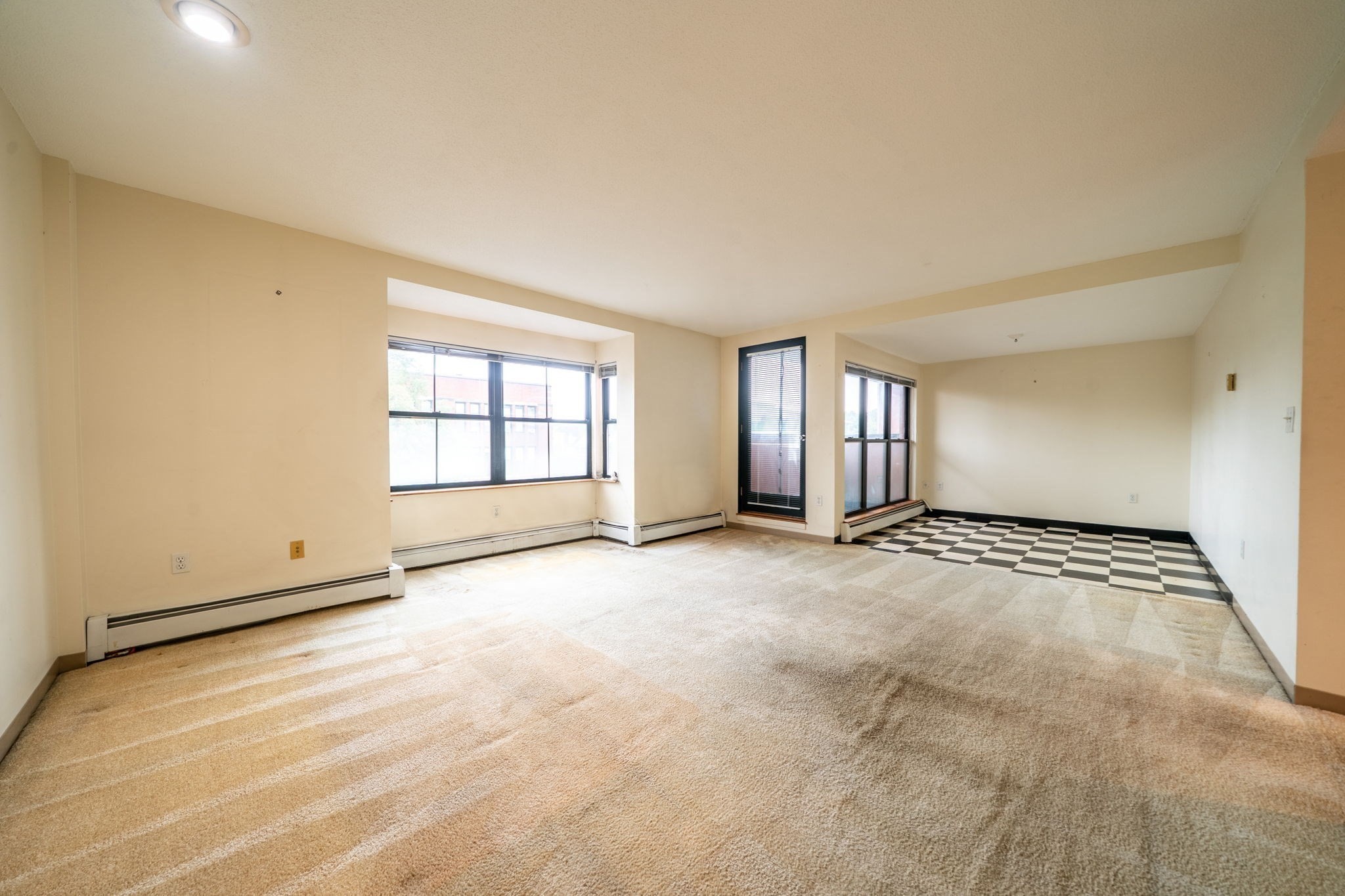 60-r Gibson St # B3 Property Photo 3