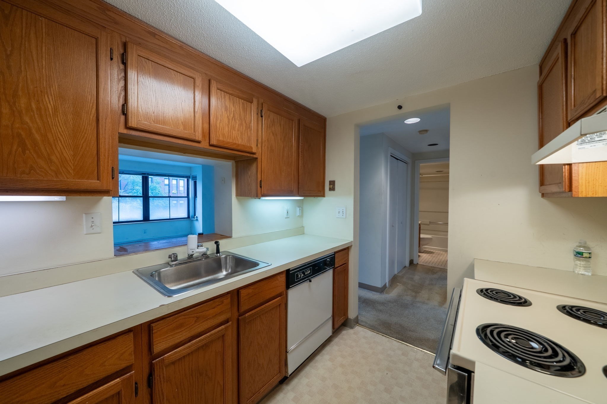 60-r Gibson St # B3 Property Photo 7