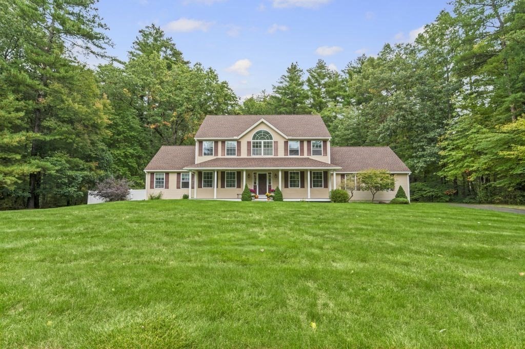 14 Natures Way Property Photo 3