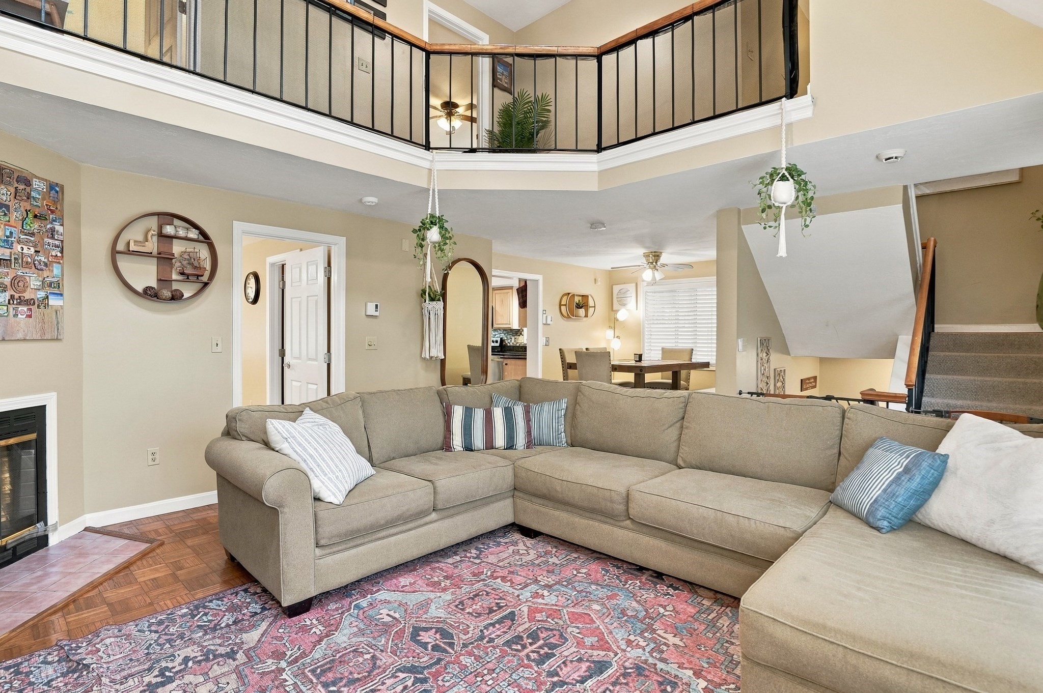 11 Jonathan Circle Property Photo 6