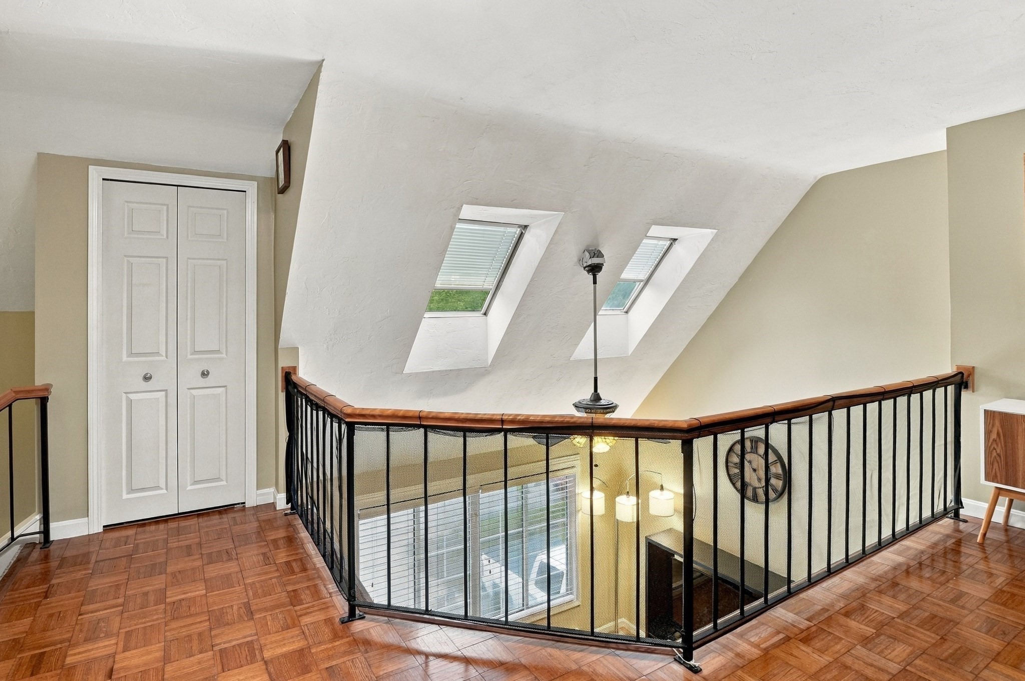 11 Jonathan Circle Property Photo 20