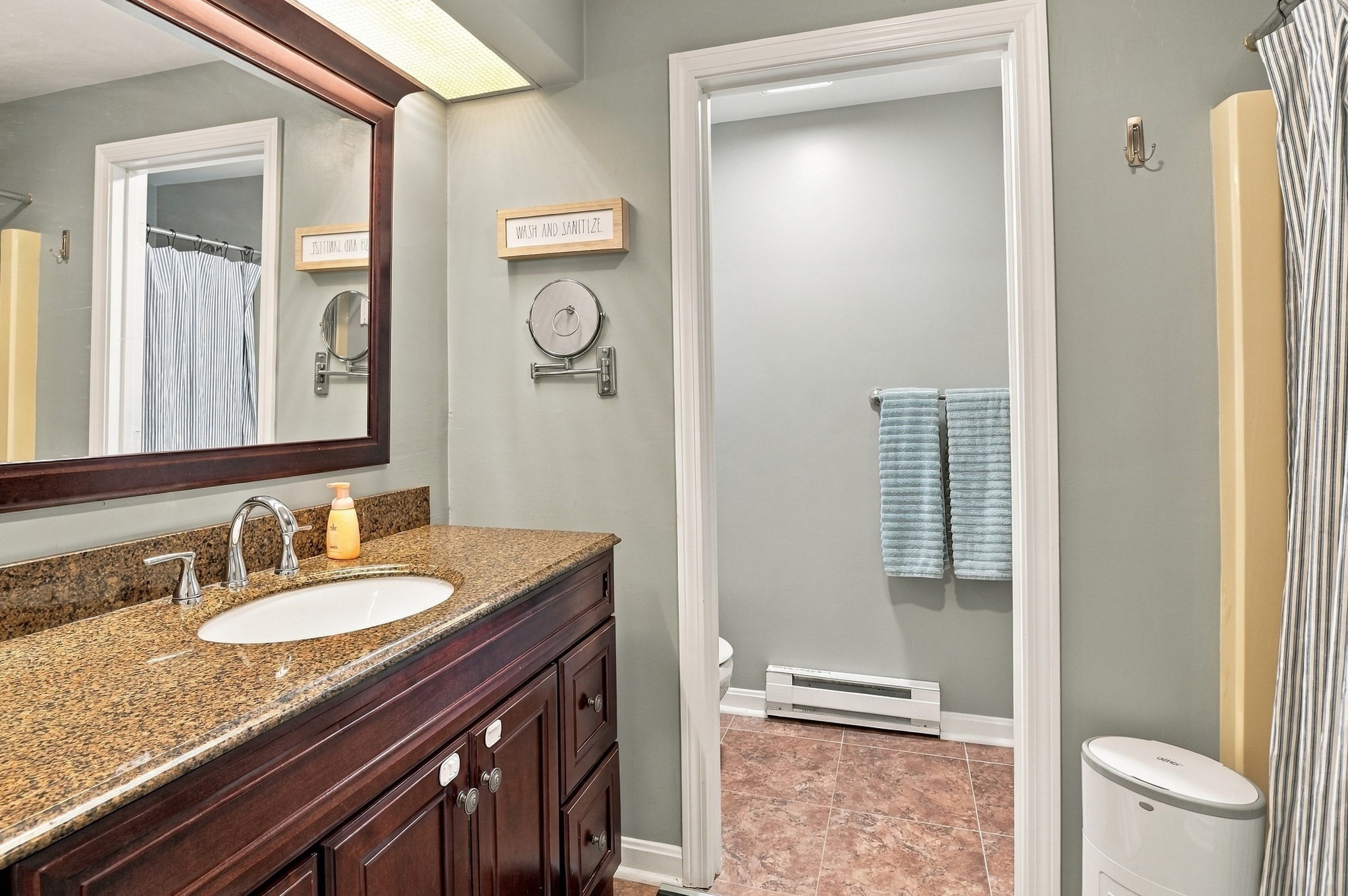 11 Jonathan Circle Property Photo 29