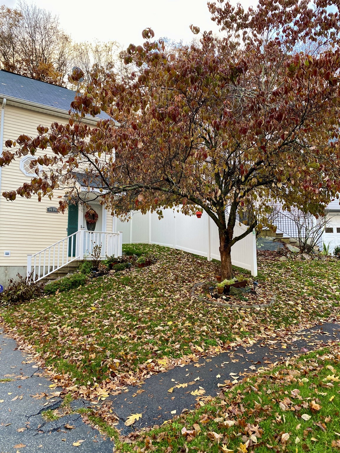 11 Jonathan Circle Property Photo 38