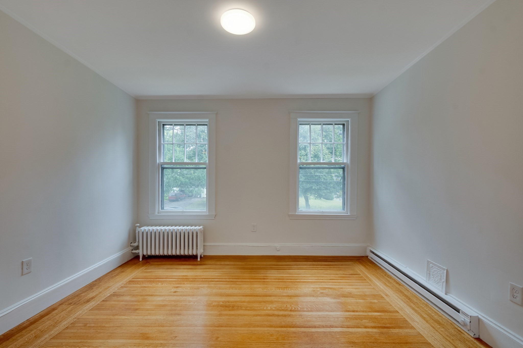 217 Lawrence St Property Photo 25
