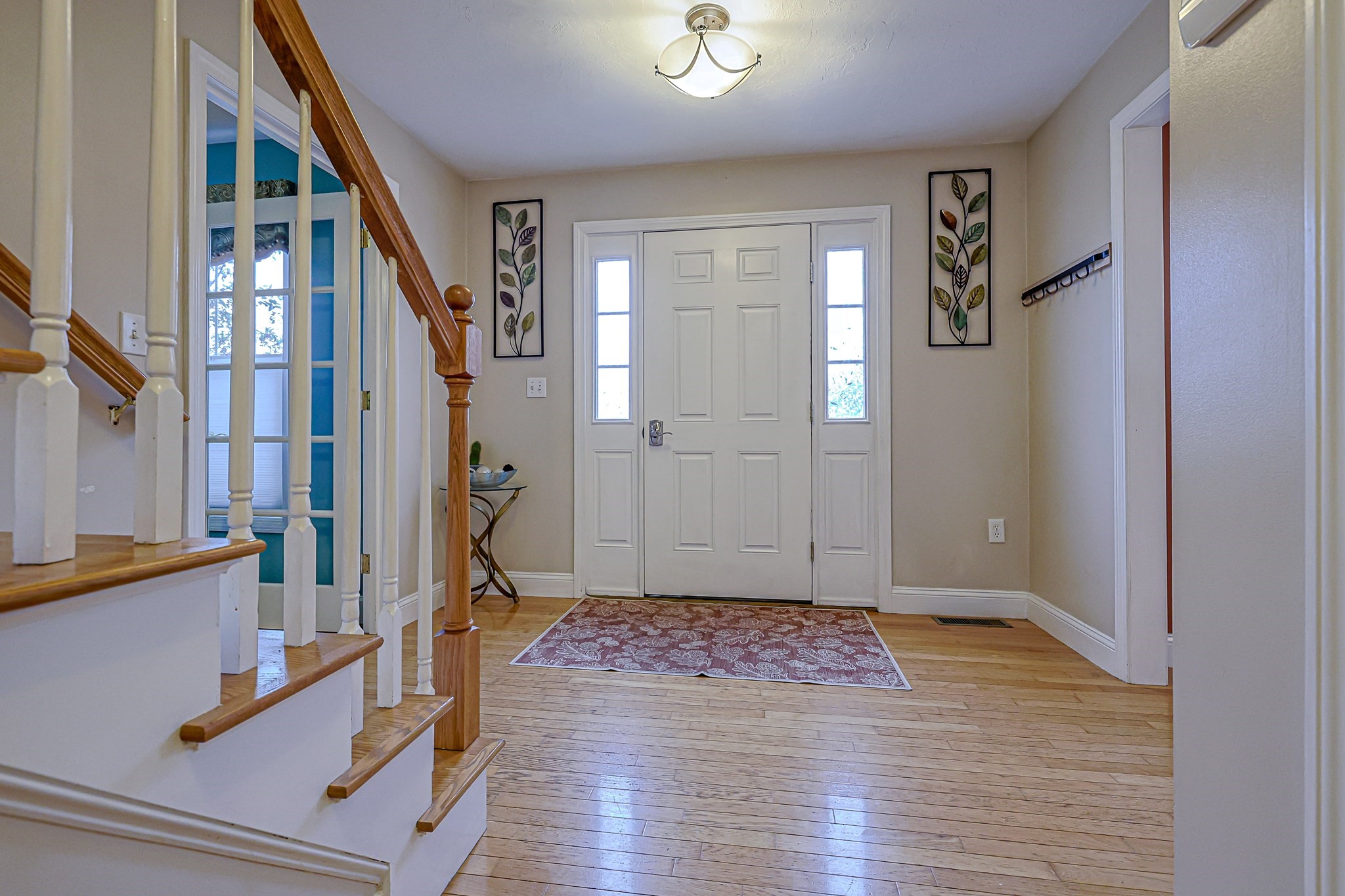 91 Edgewood Ave Property Photo 2