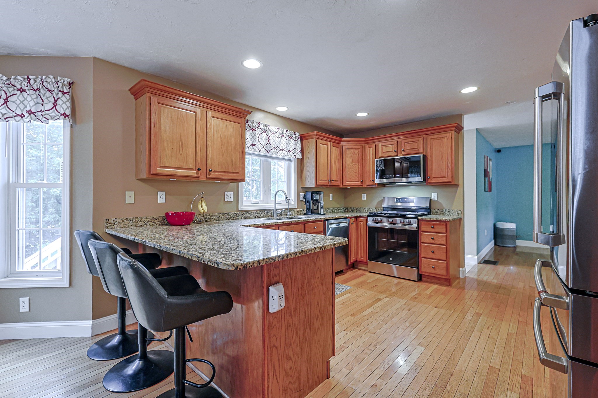 91 Edgewood Ave Property Photo 10