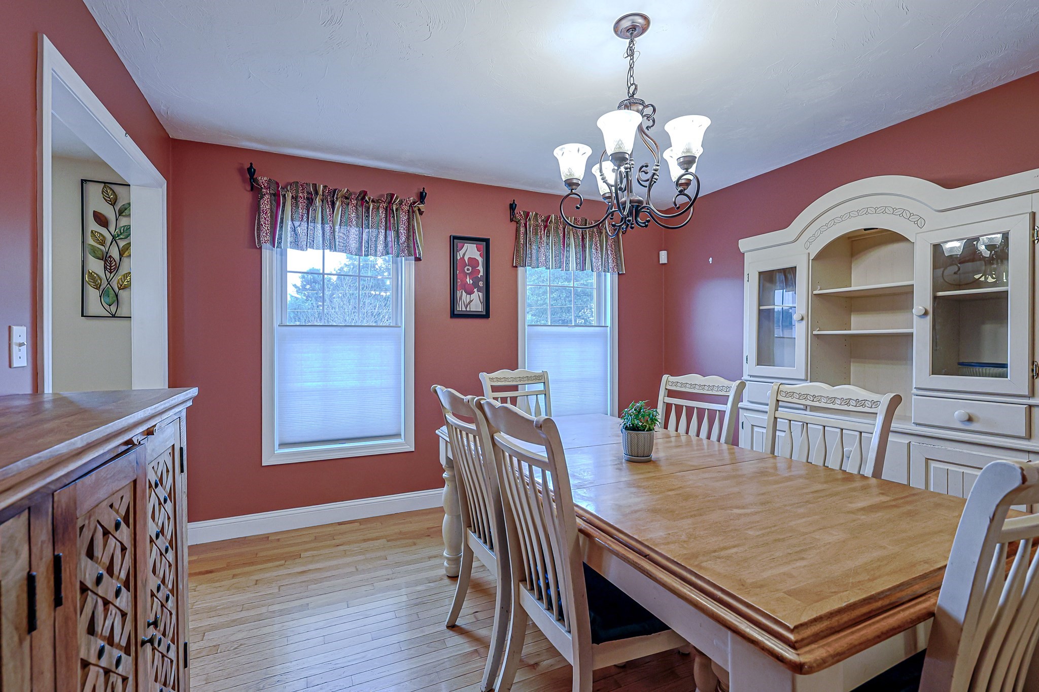 91 Edgewood Ave Property Photo 14