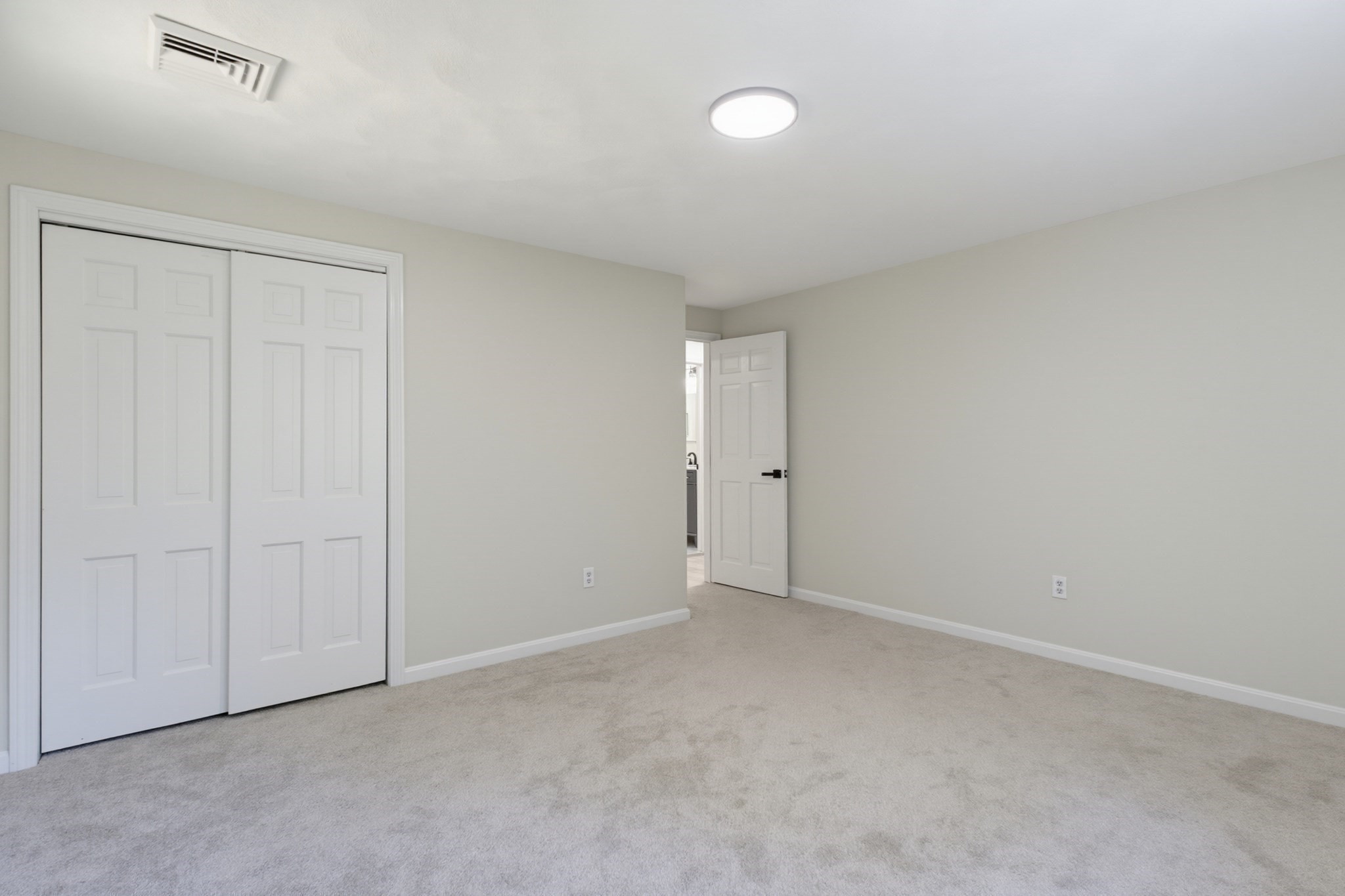 57 Purgatory Rd Property Photo 24