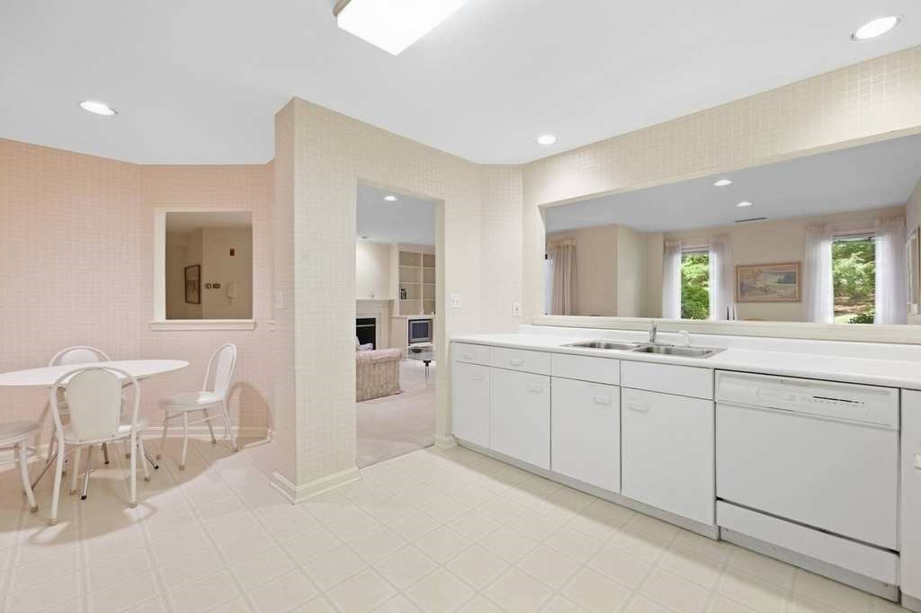 770 Salisbury St # 555 Property Photo 10