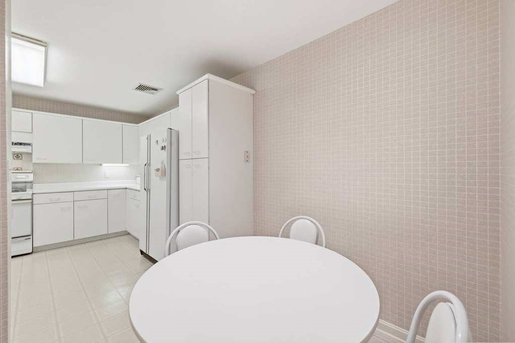 770 Salisbury St # 555 Property Photo 15