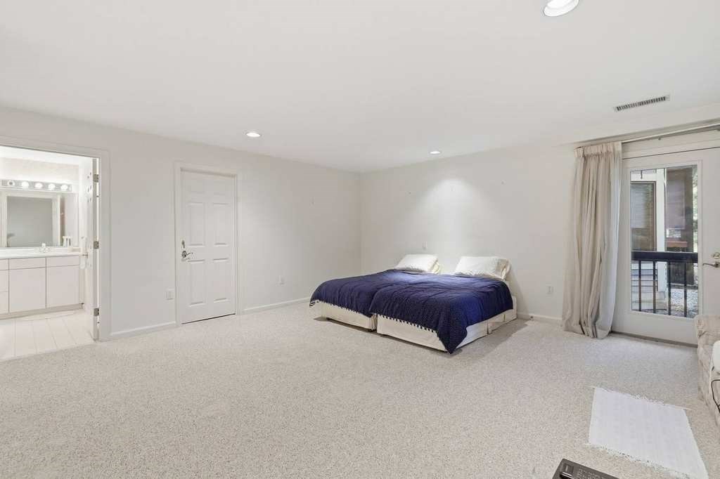 770 Salisbury St # 555 Property Photo 26