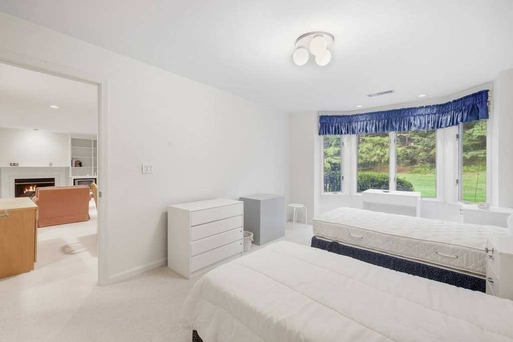 770 Salisbury St # 555 Property Photo 34