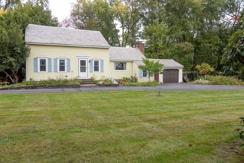 90 N Main Street Property Photo 1