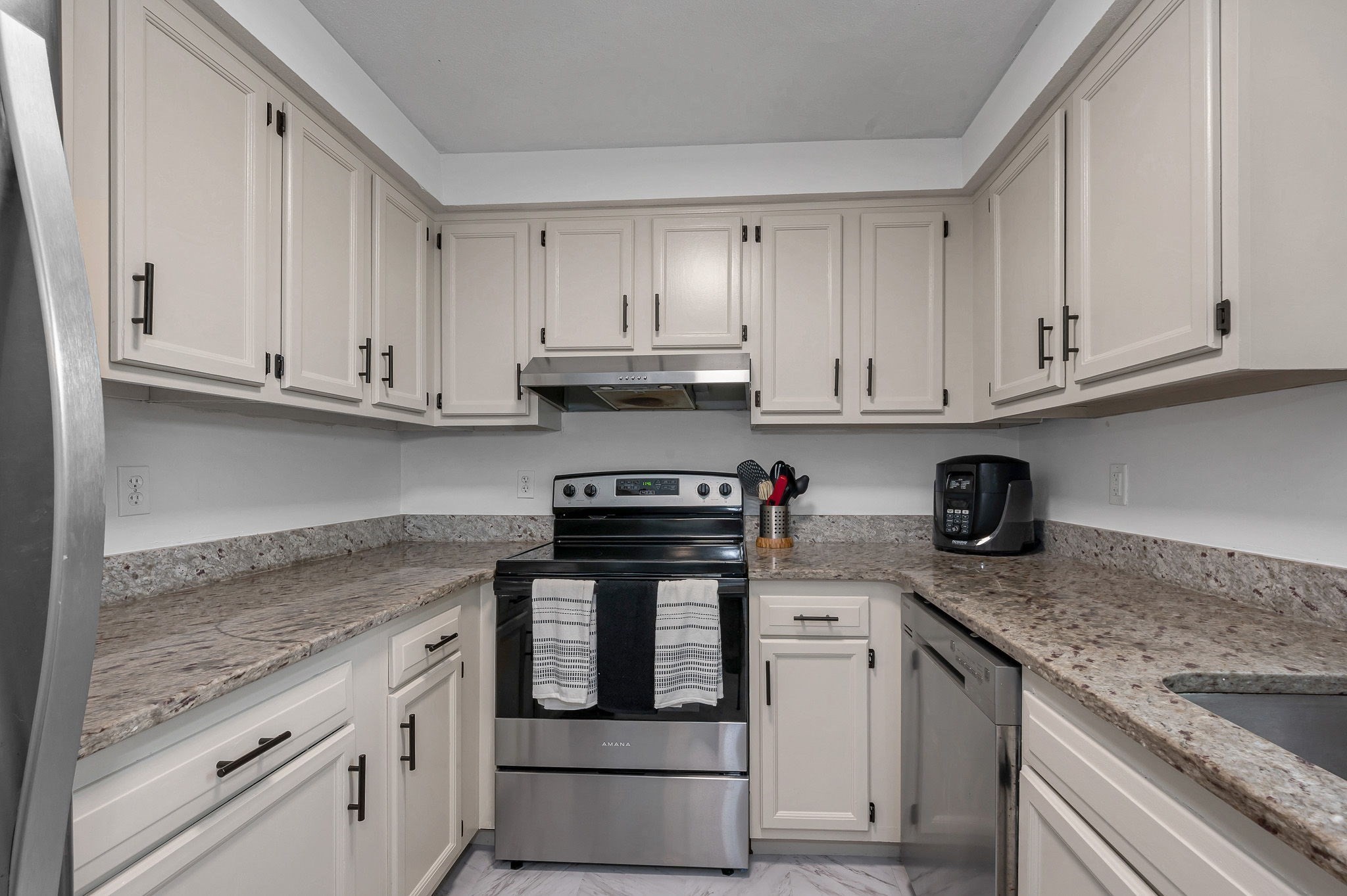 34 Lowell Rd # 15 Property Photo 6