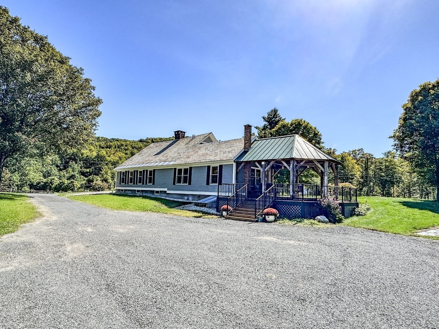 60 West Hawley Road Property Photo 3