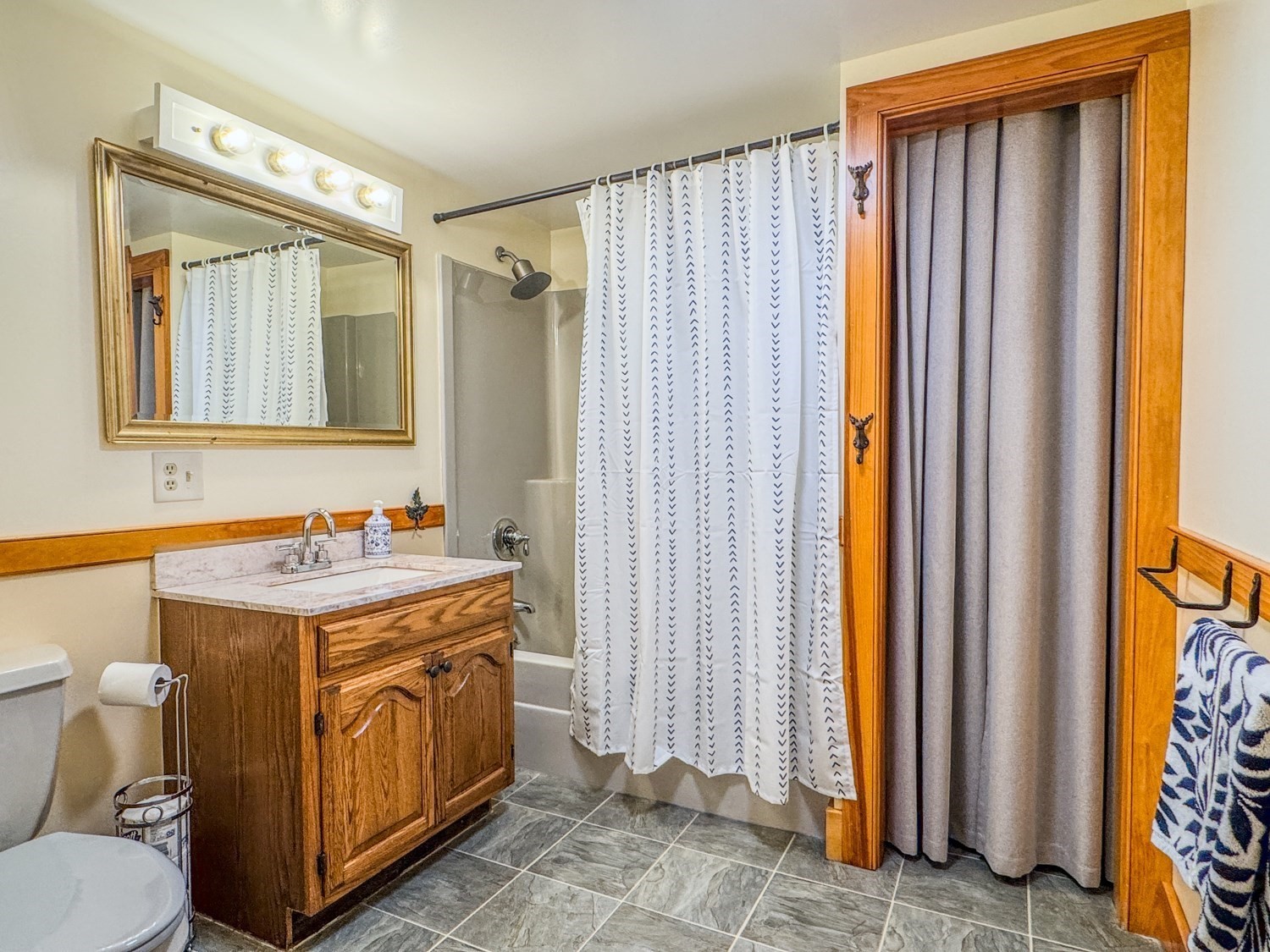 60 West Hawley Road Property Photo 14