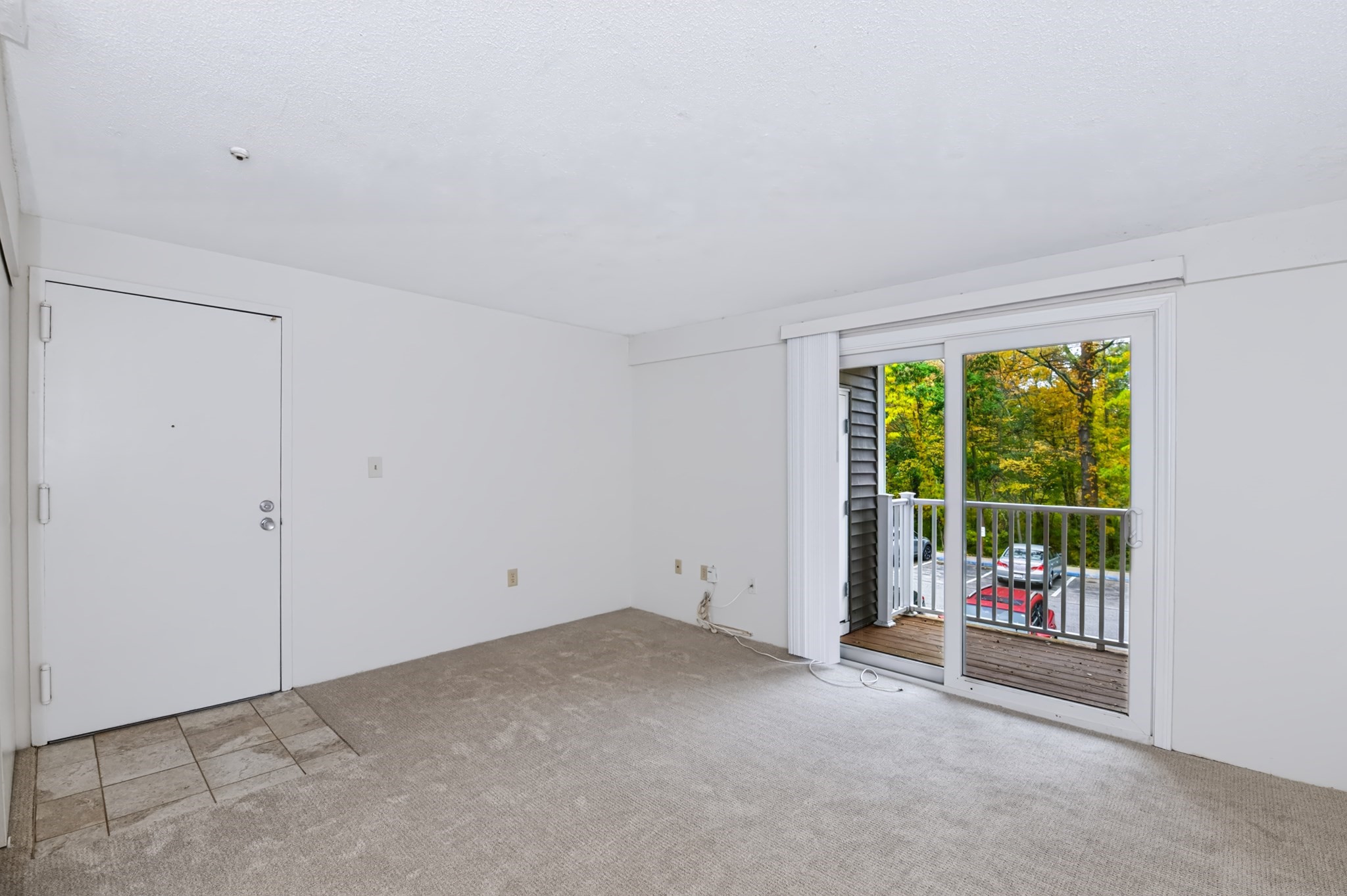 50 Silver Hill Ln # 5 Property Photo 2