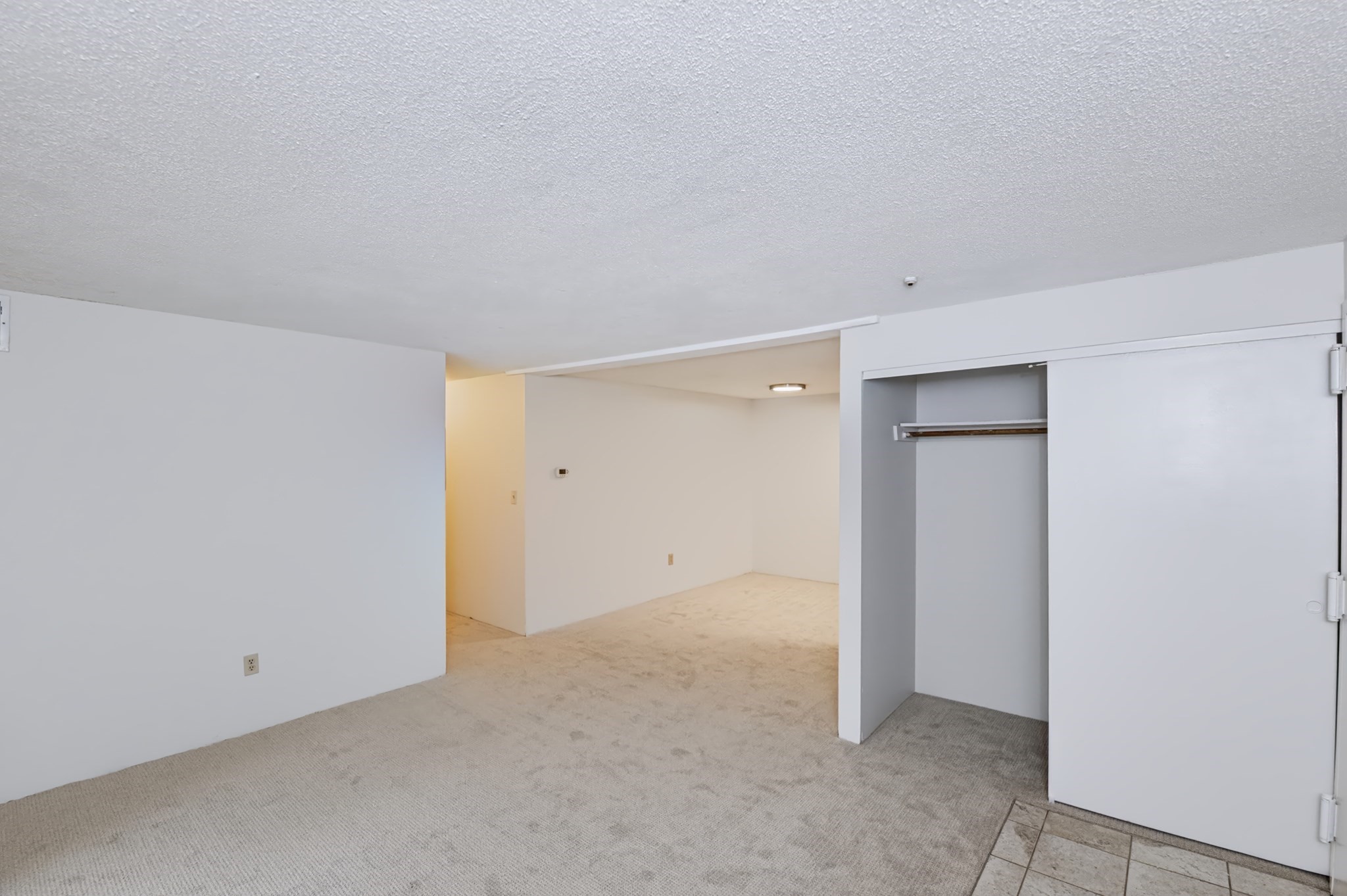 50 Silver Hill Ln # 5 Property Photo 3