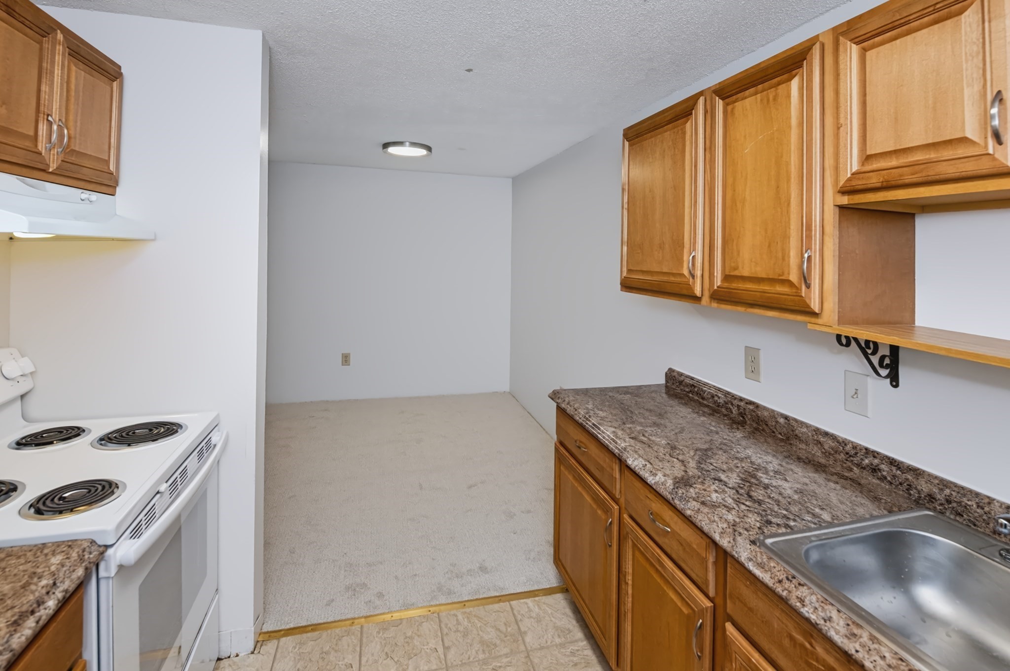 50 Silver Hill Ln # 5 Property Photo 10