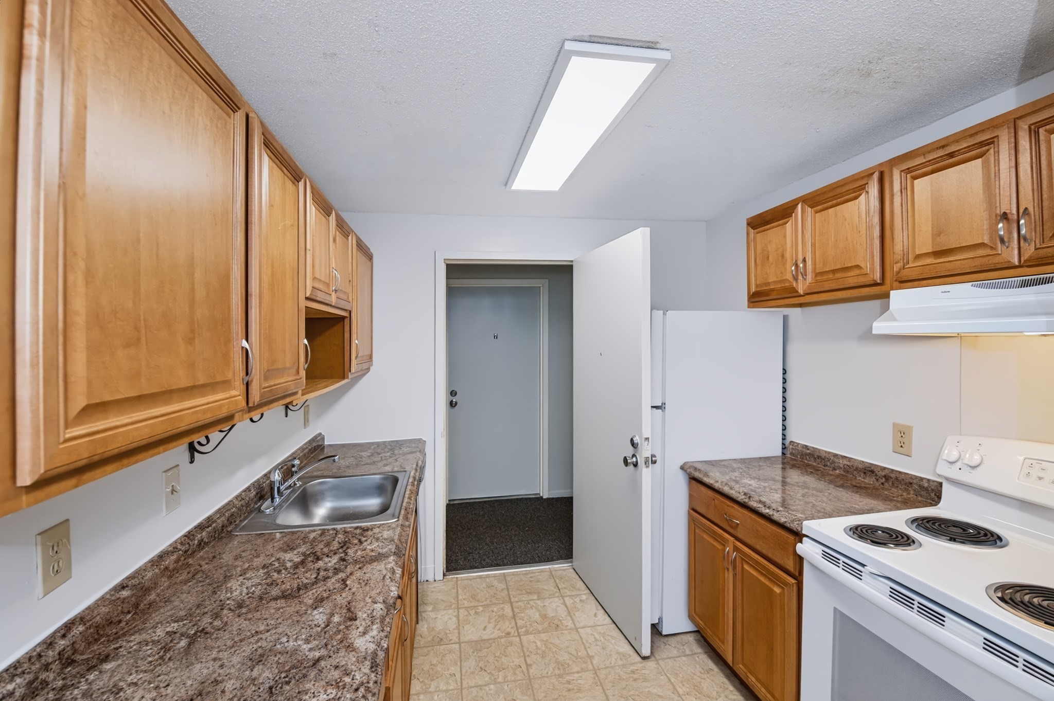 50 Silver Hill Ln # 5 Property Photo 11
