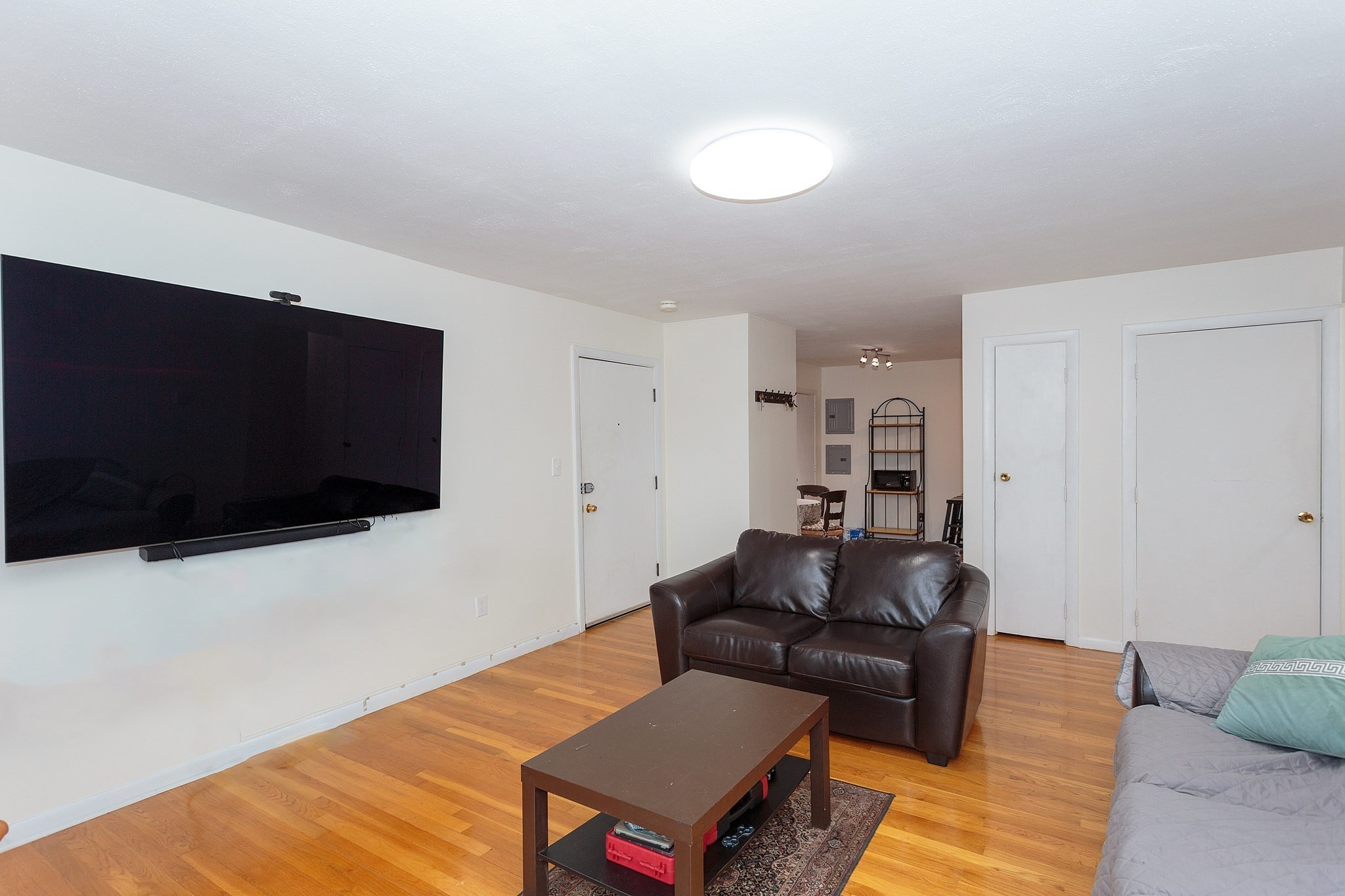 50 Seymour St # 15 Property Photo 5