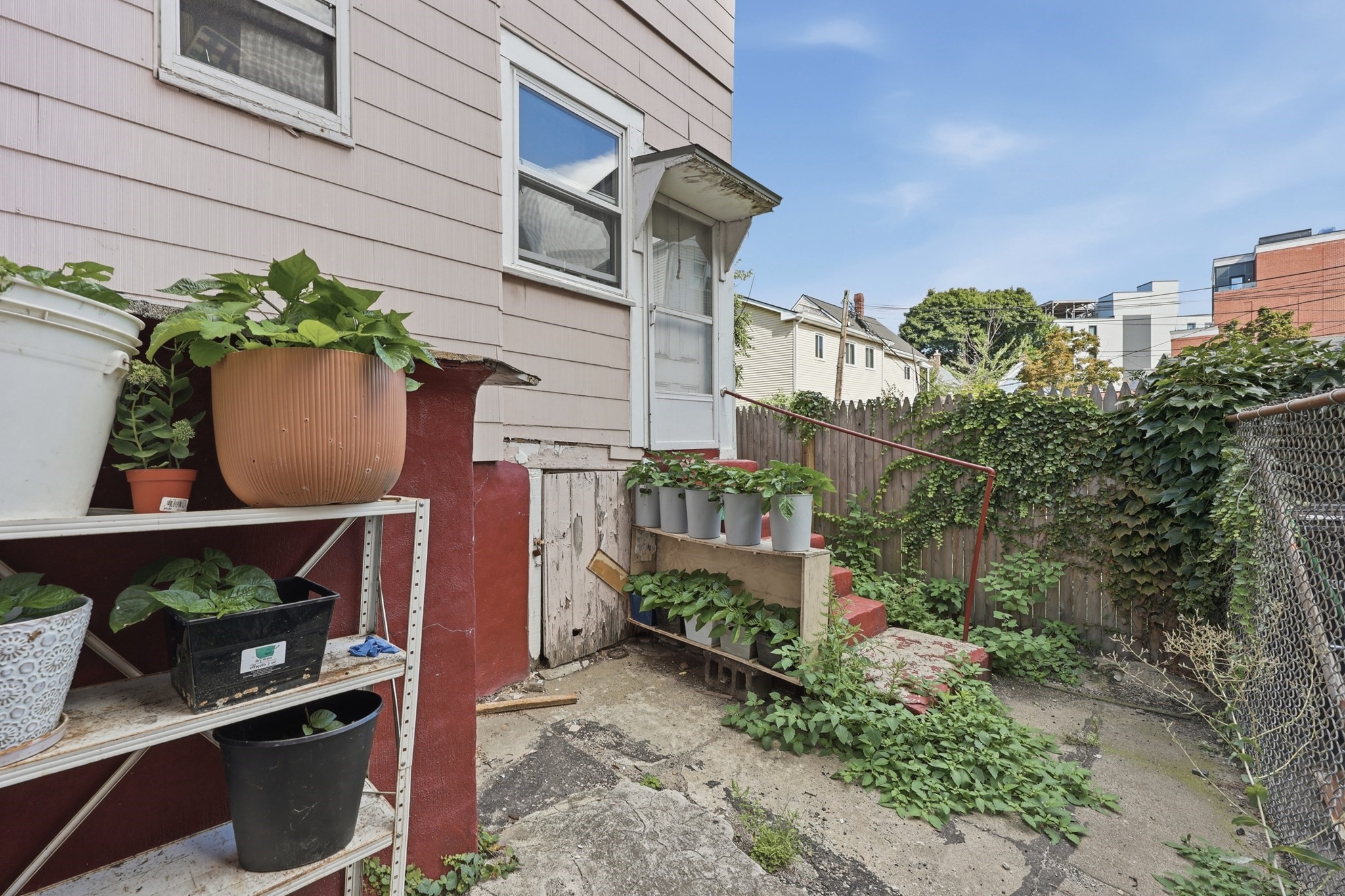 5 Quincy Street Property Photo 32