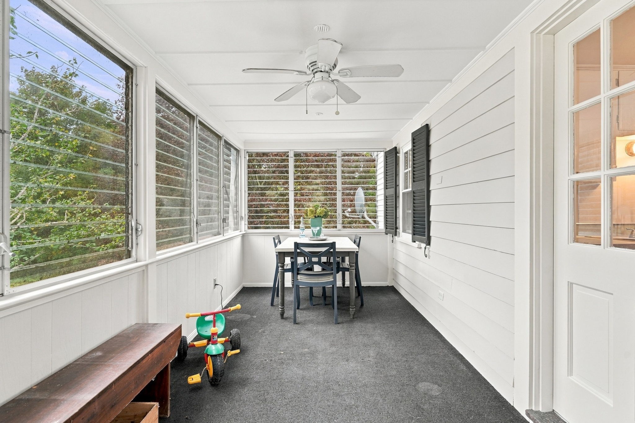 12 Riverside Dr Property Photo 21