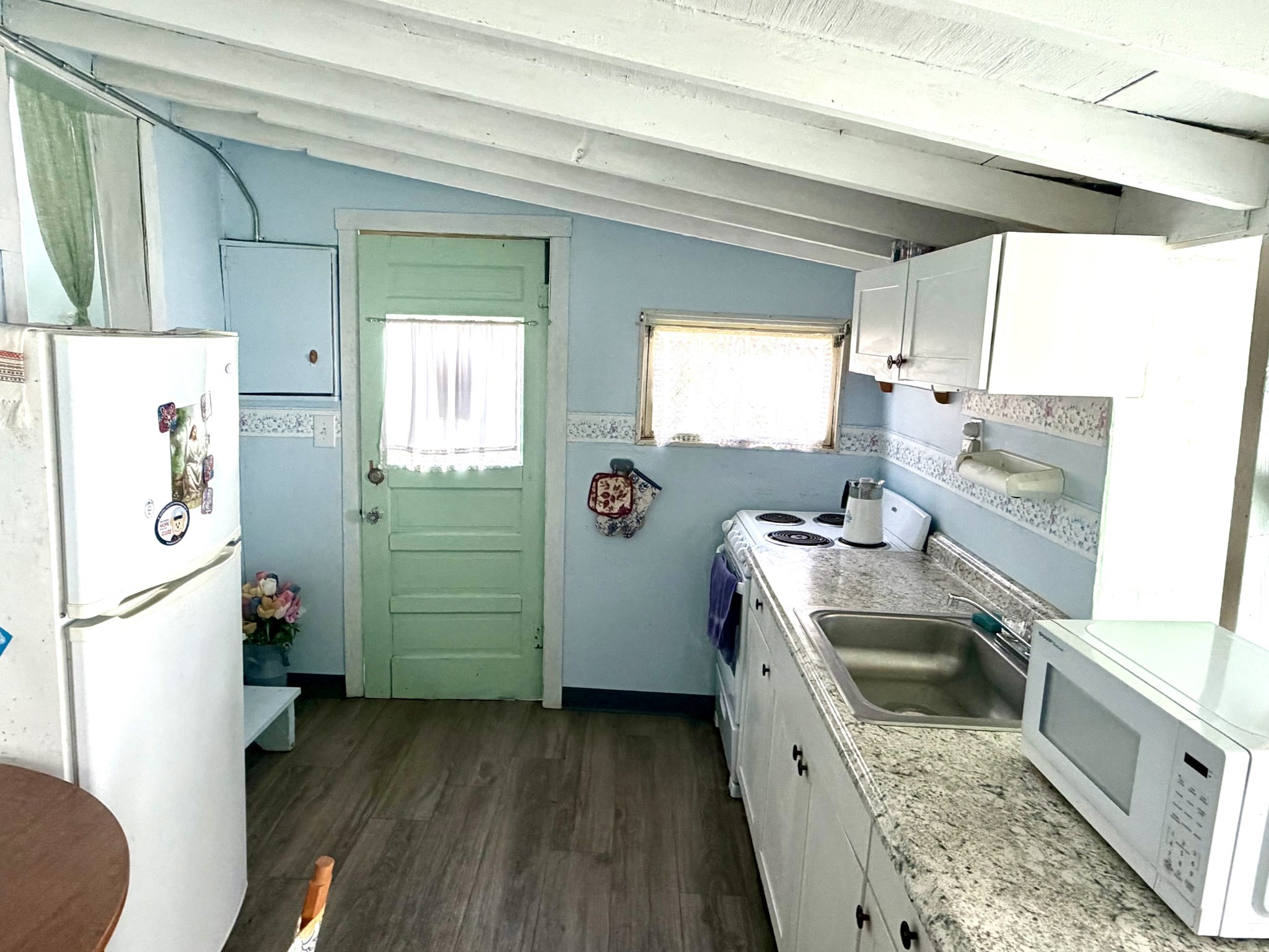 9 Hideaway # F Property Photo 8