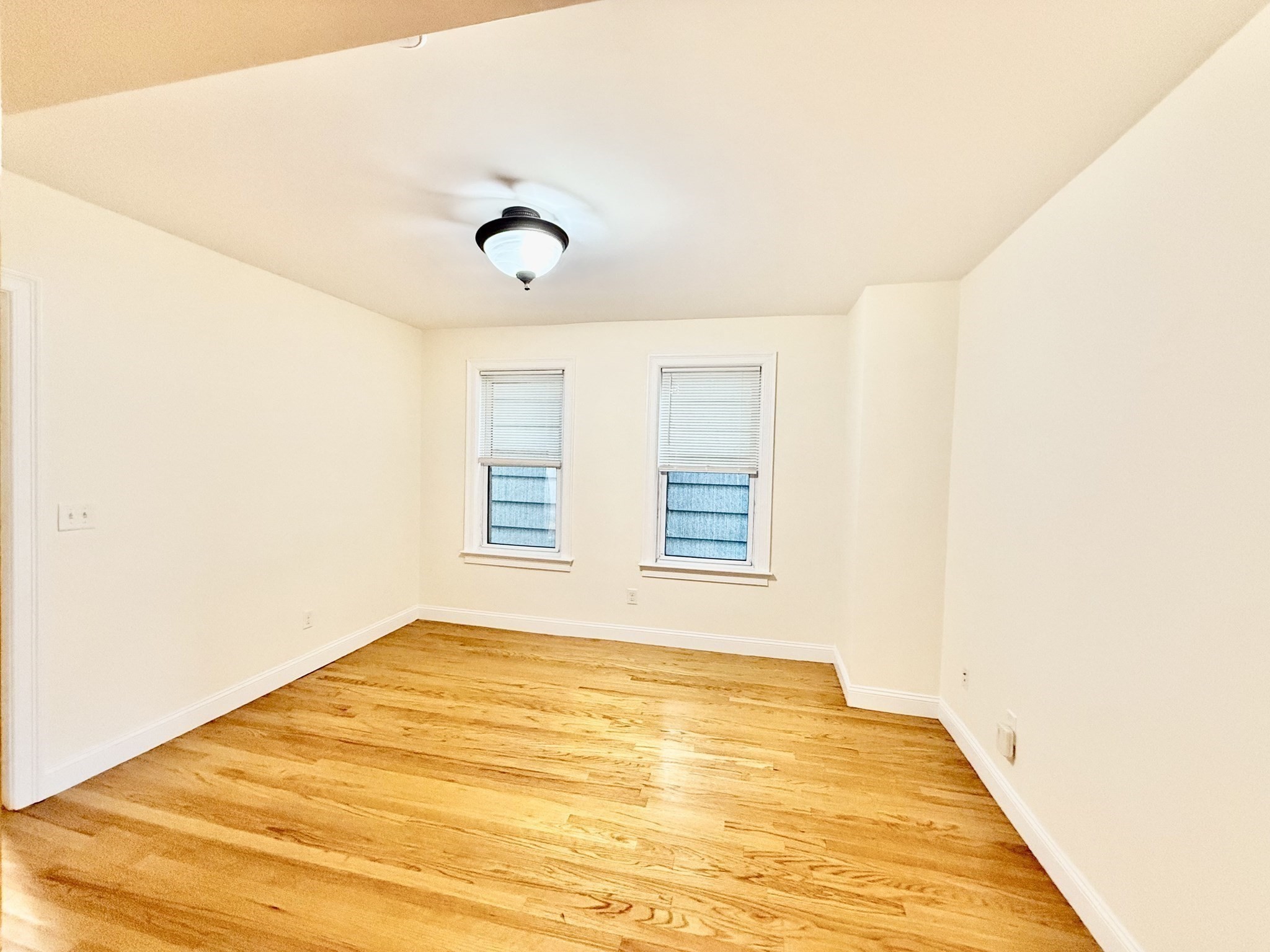 724 Cambridge St # 2 Property Photo 4