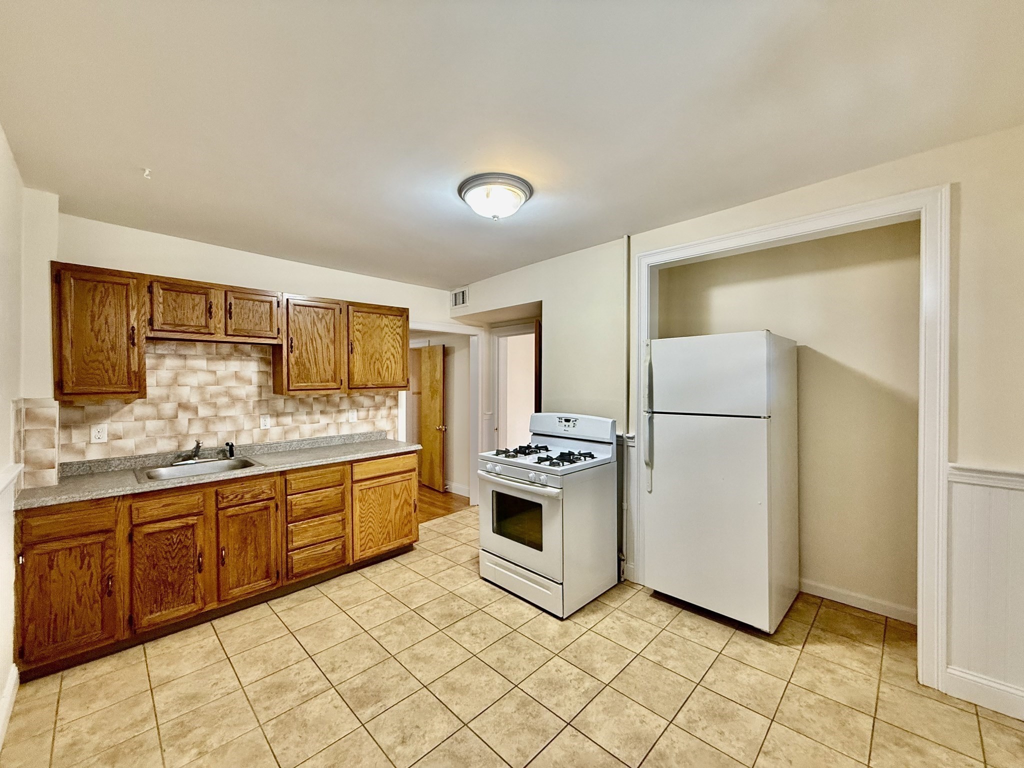 724 Cambridge St # 2 Property Photo 15