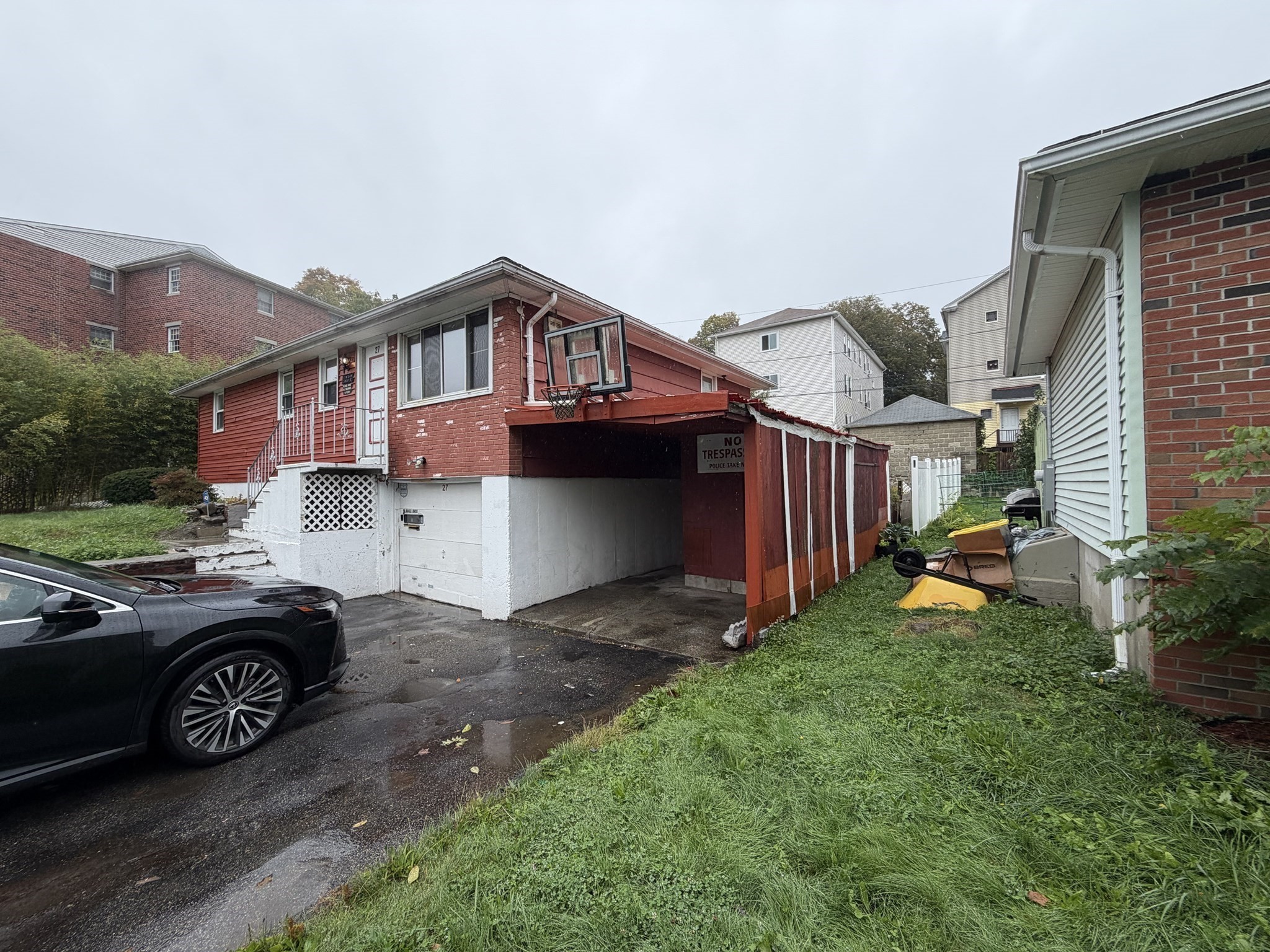 27 Dillon St Property Photo 3