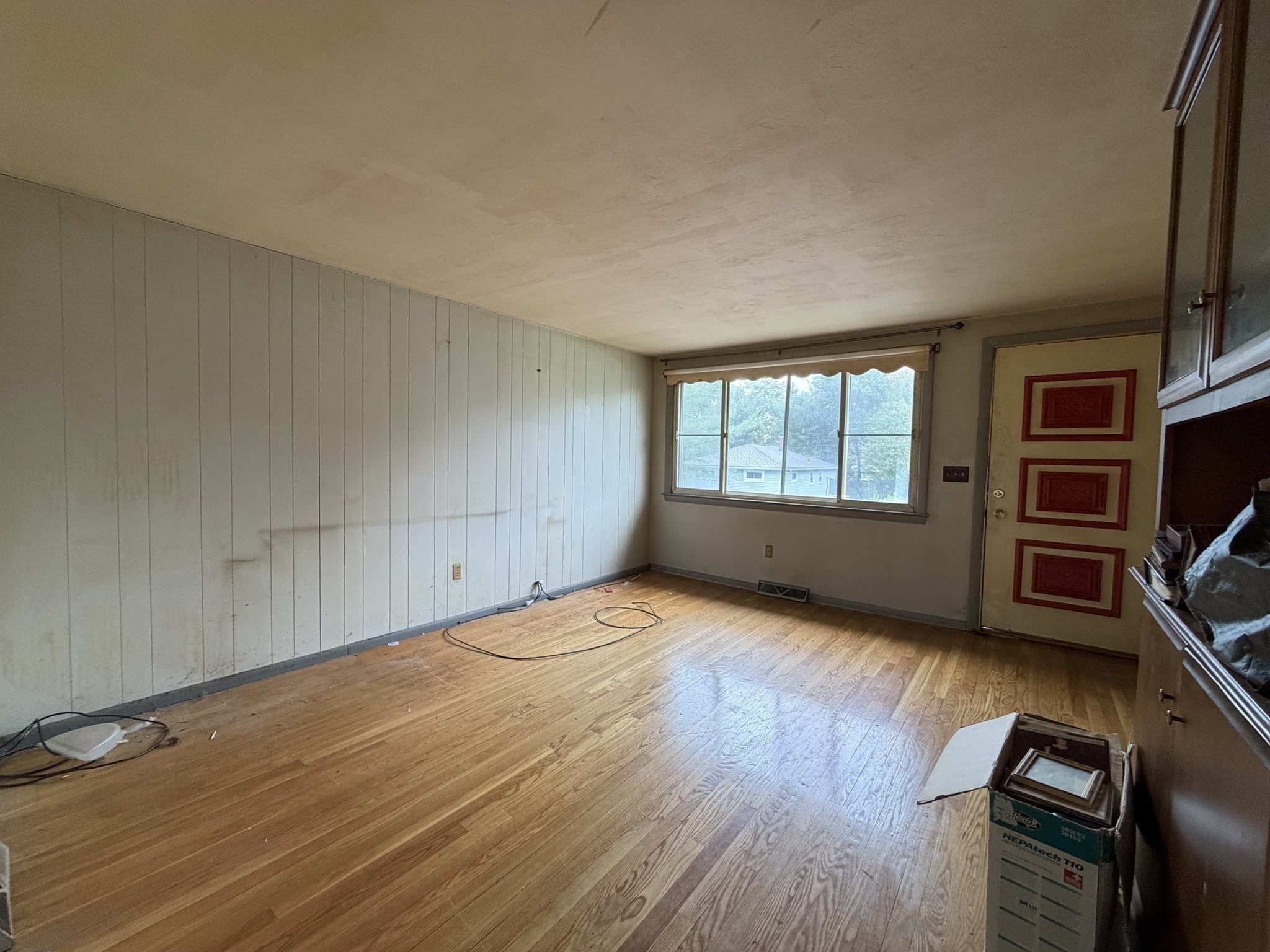 27 Dillon St Property Photo 8