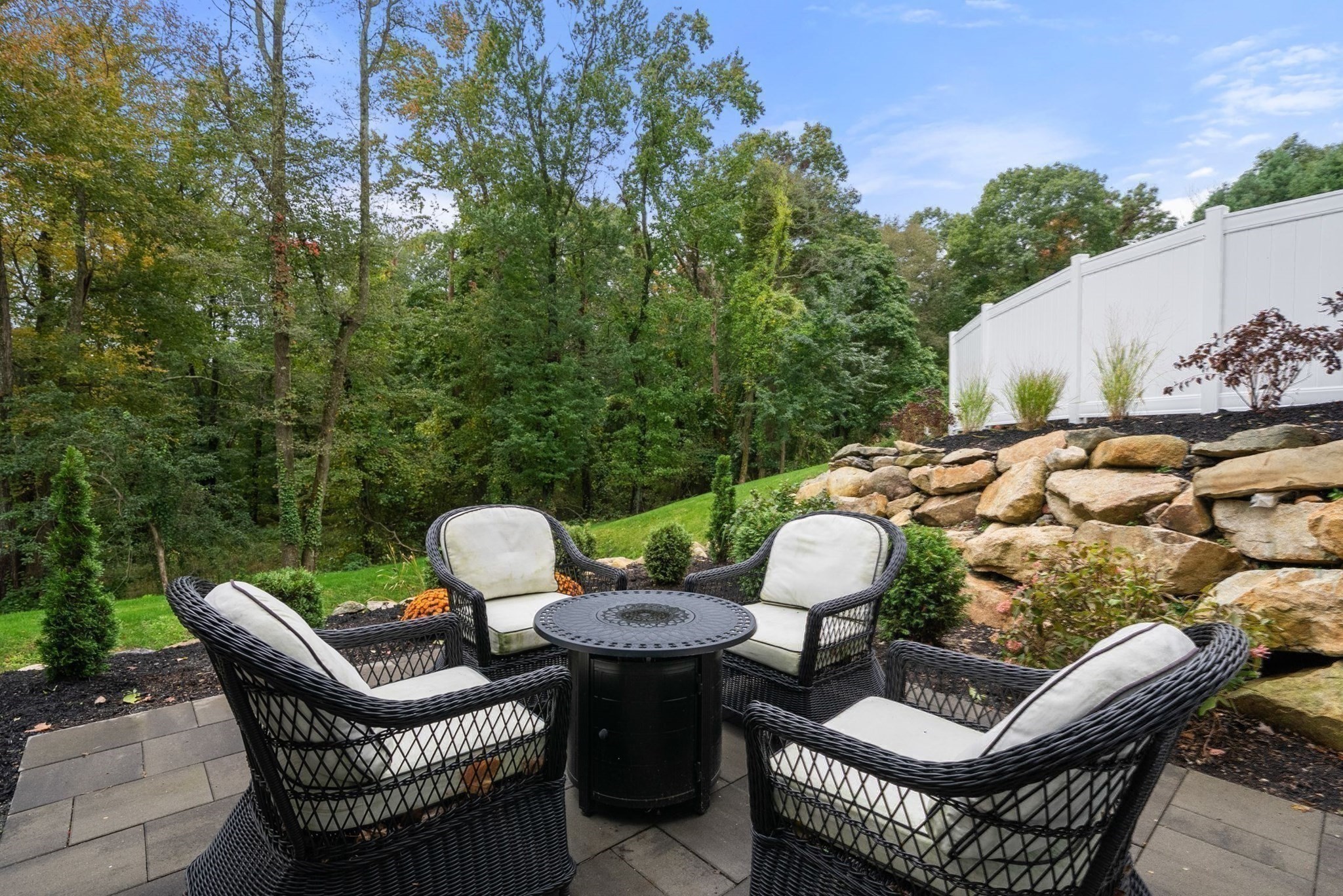 446 Westfield Street Property Photo 41