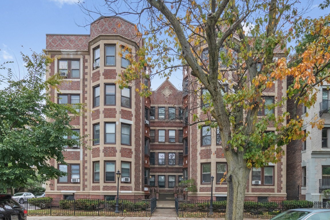 1267 Commonwealth Ave # 7 Property Photo 1
