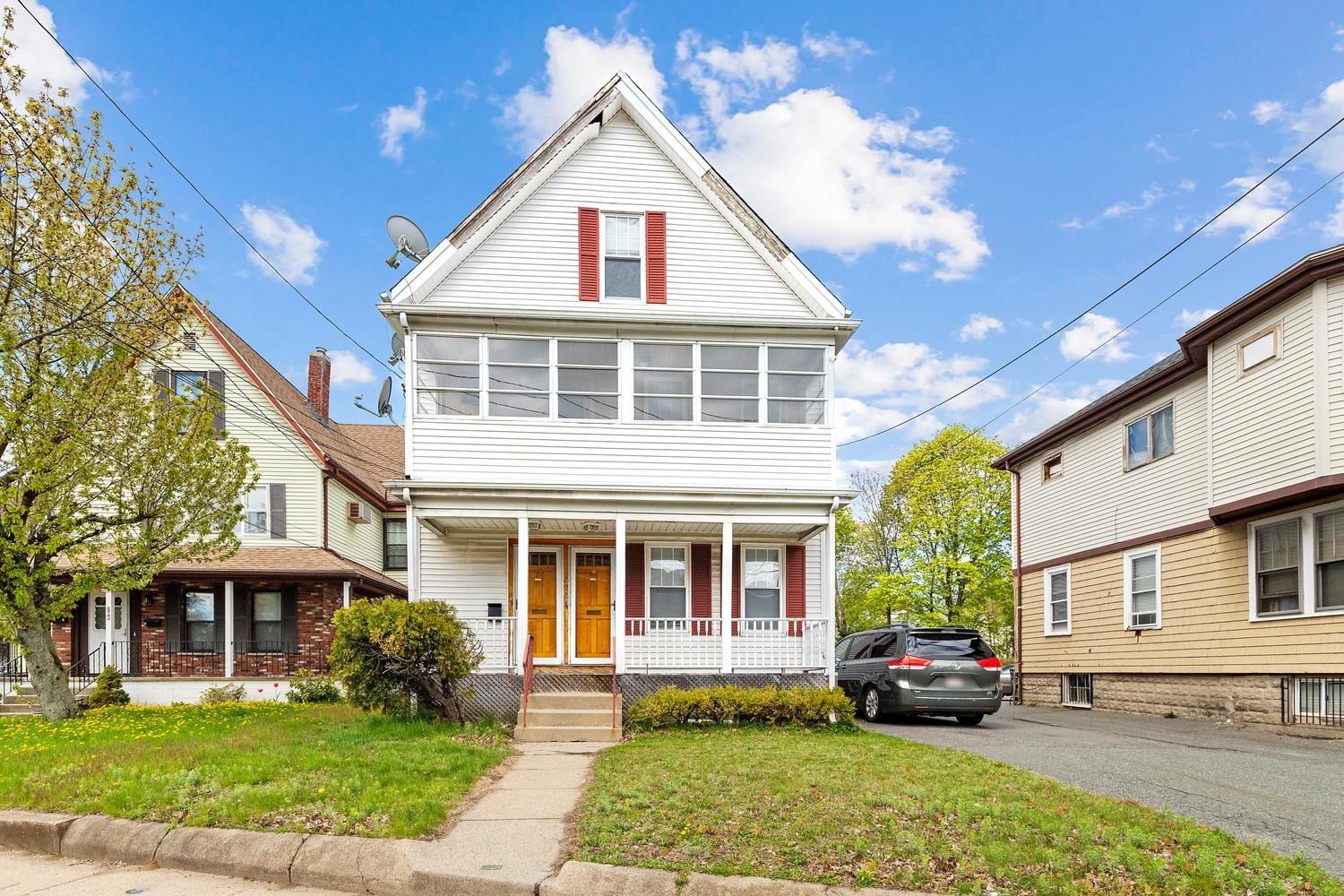 292 Broadway Property Photo 1