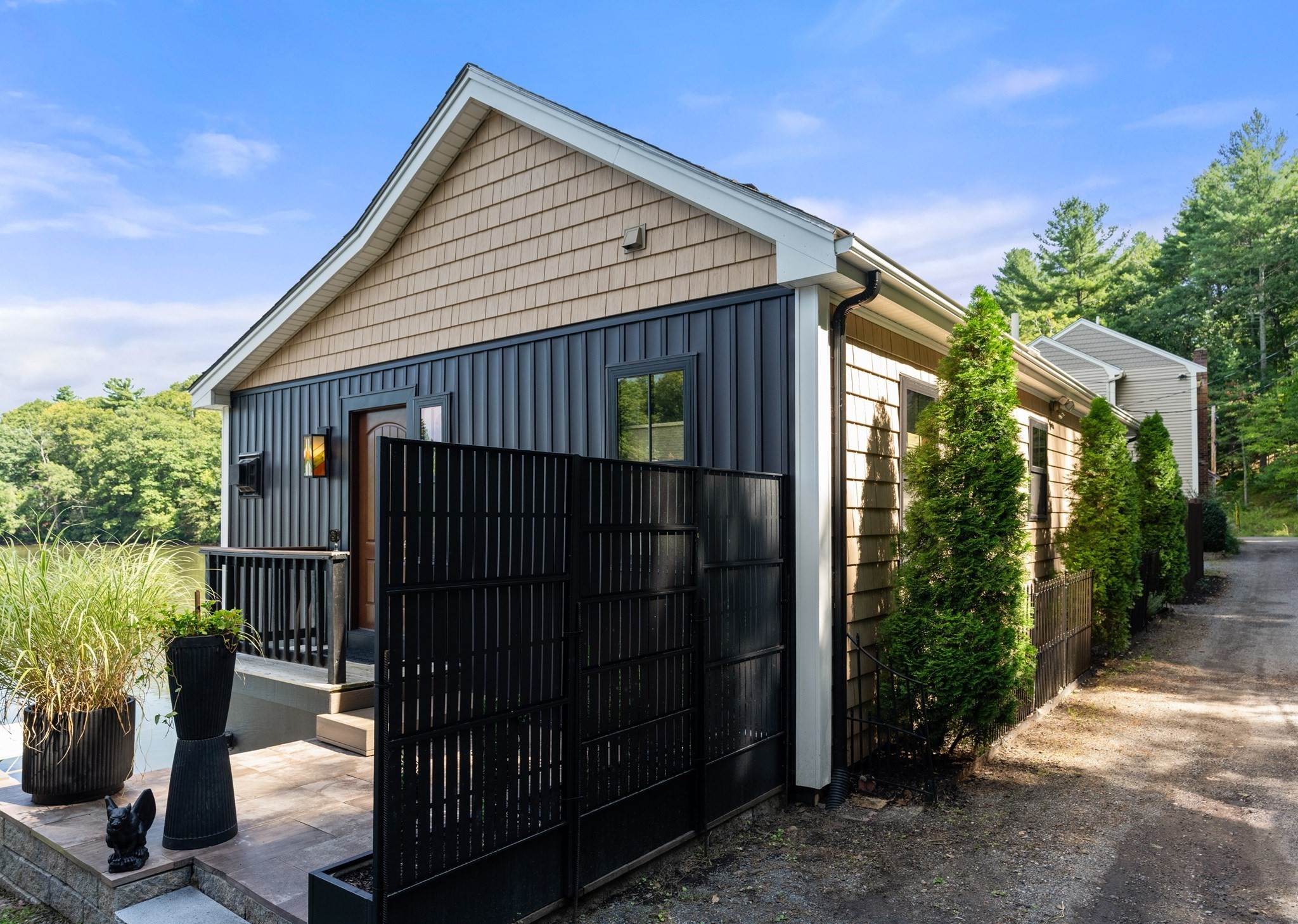 14 Old Populatic Rd Property Photo 2