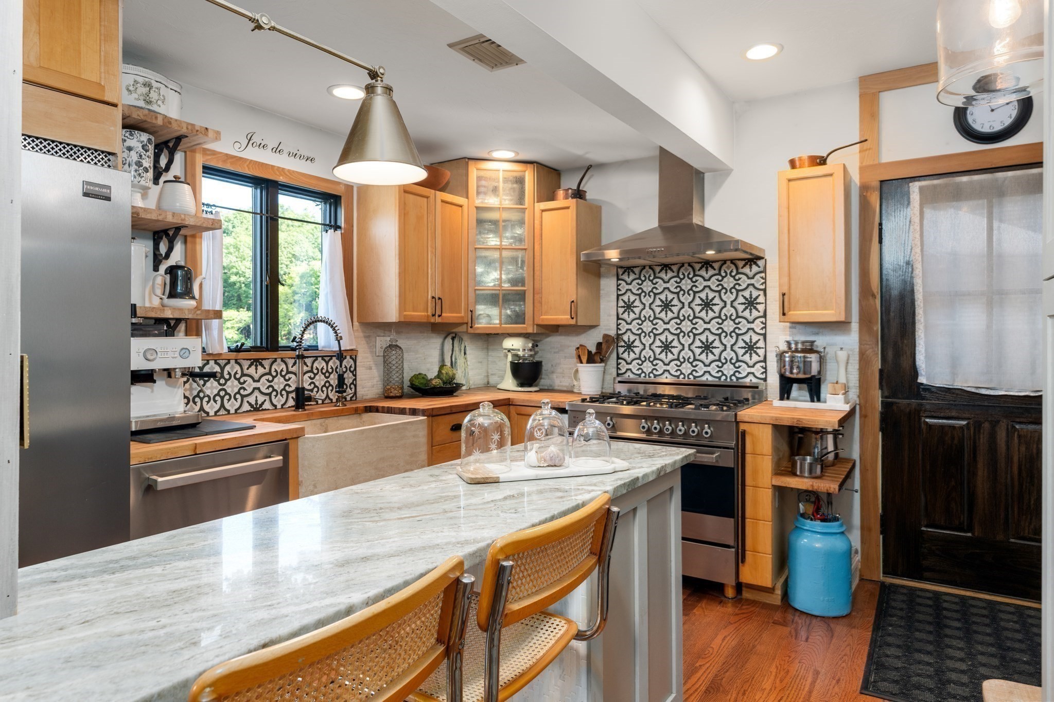 14 Old Populatic Rd Property Photo 9