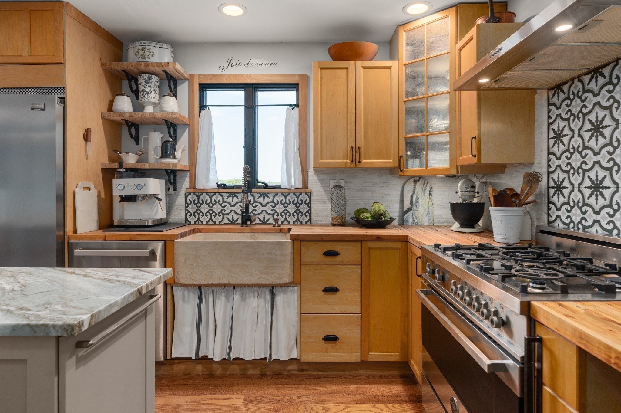 14 Old Populatic Rd Property Photo 10