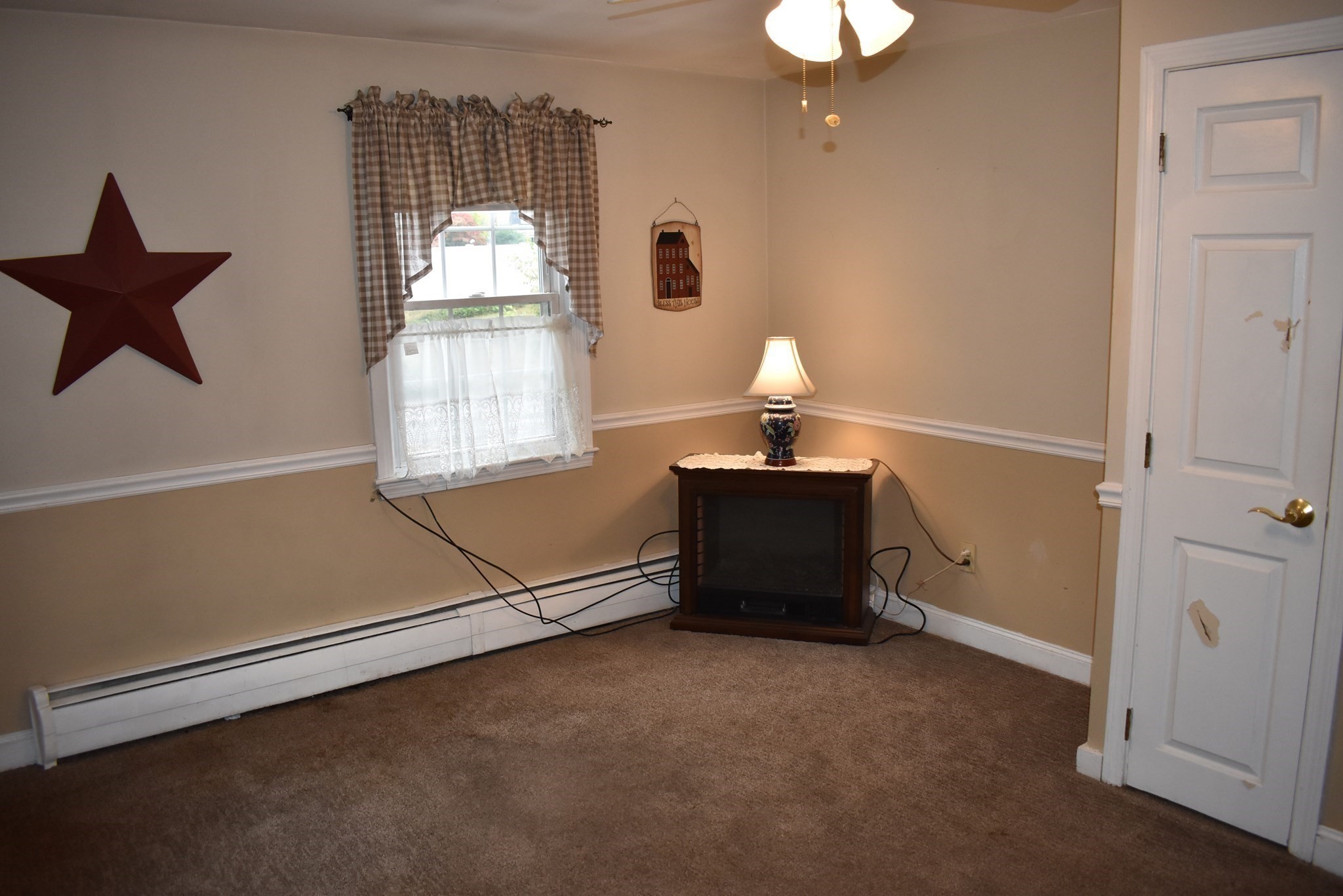 107 Gardner St Property Photo 18