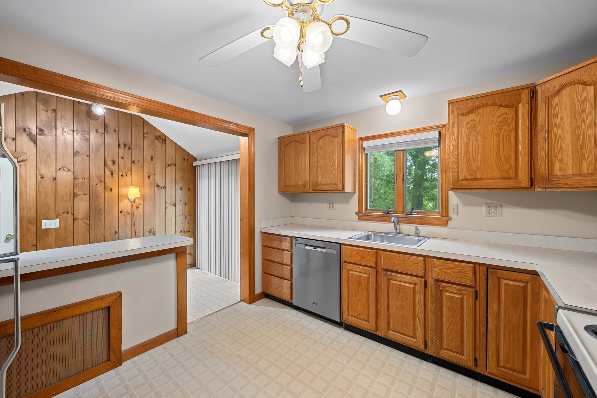 58 Glenwood Street Property Photo 7
