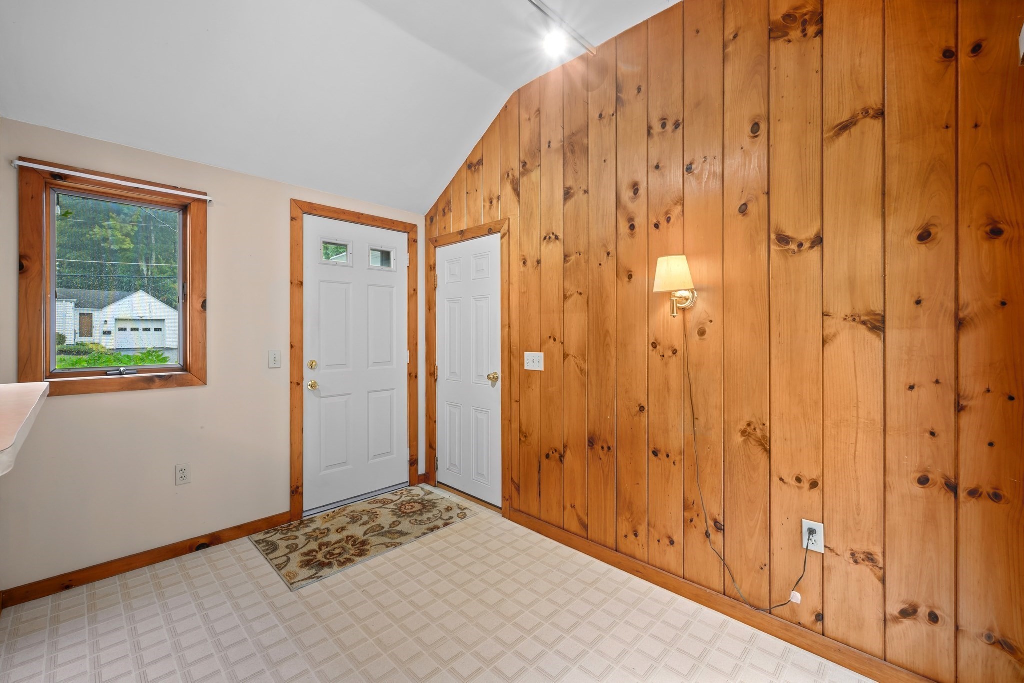 58 Glenwood Street Property Photo 12