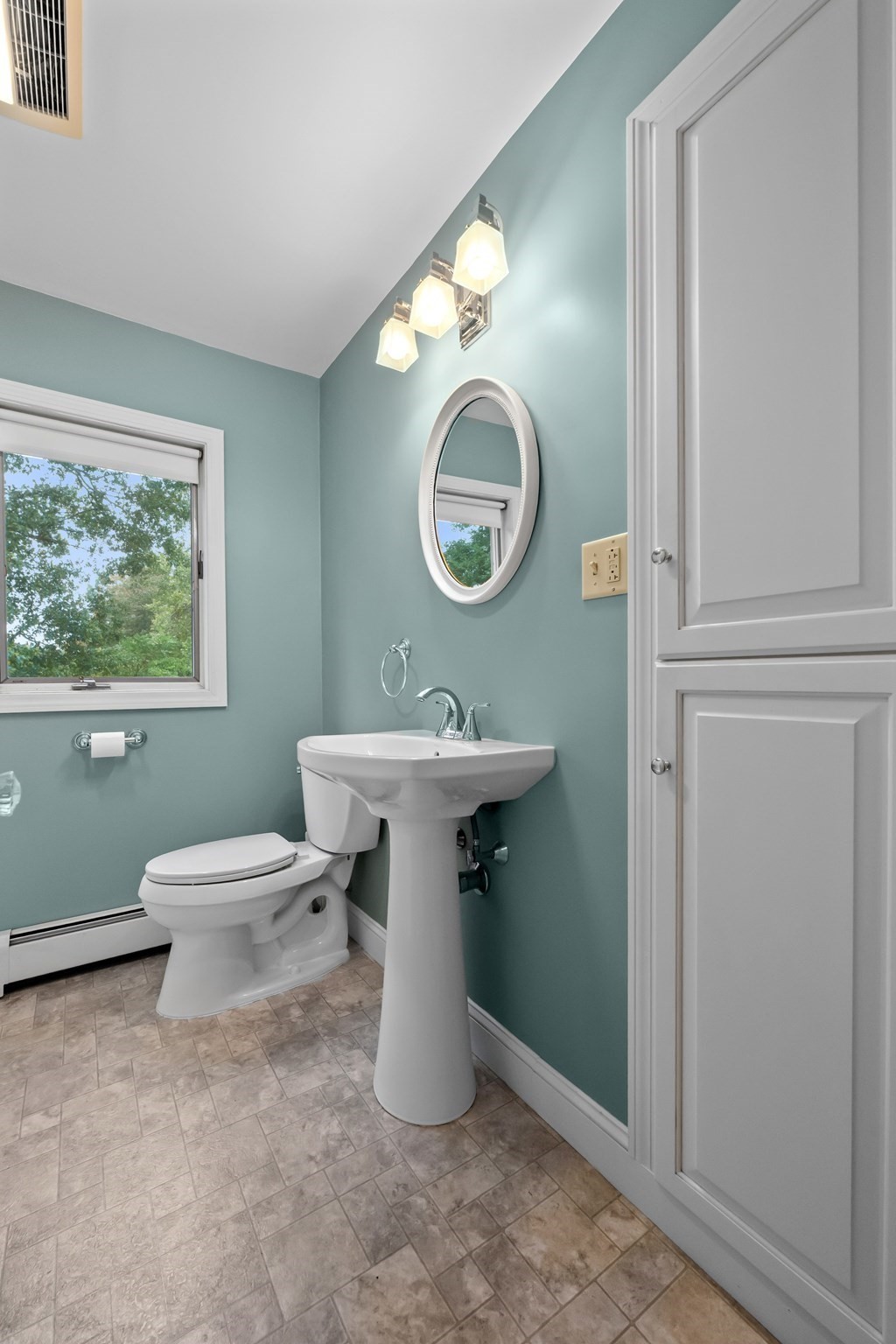 58 Glenwood Street Property Photo 23