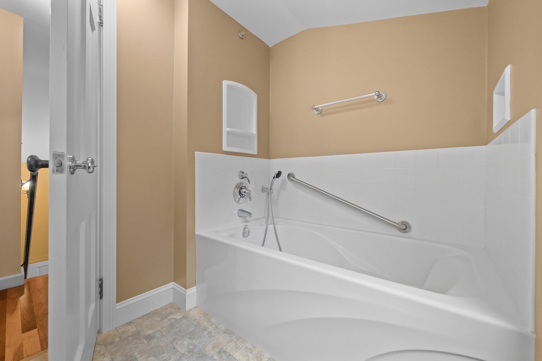 58 Glenwood Street Property Photo 29