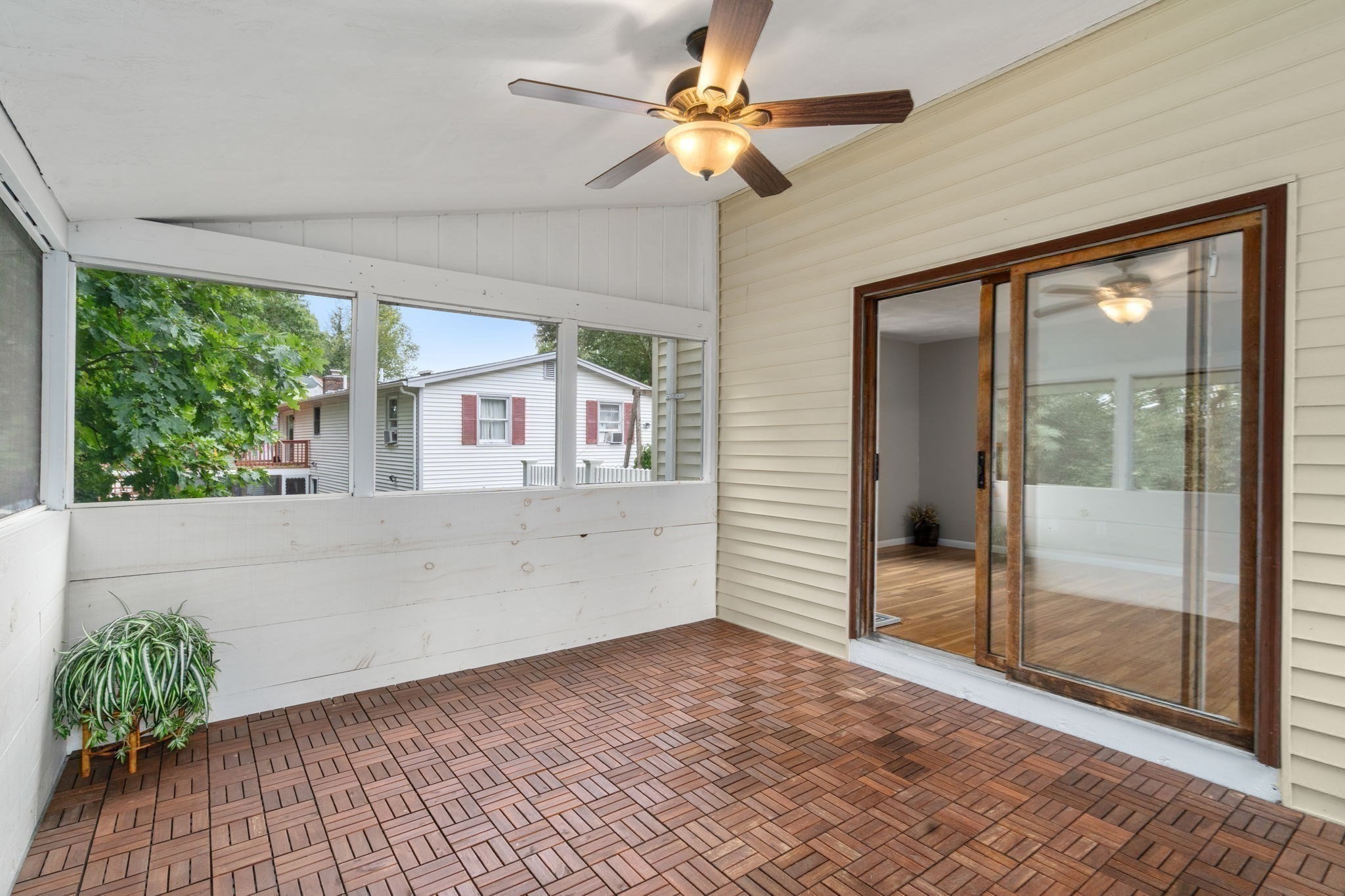 165 Lockland Ave Property Photo 16